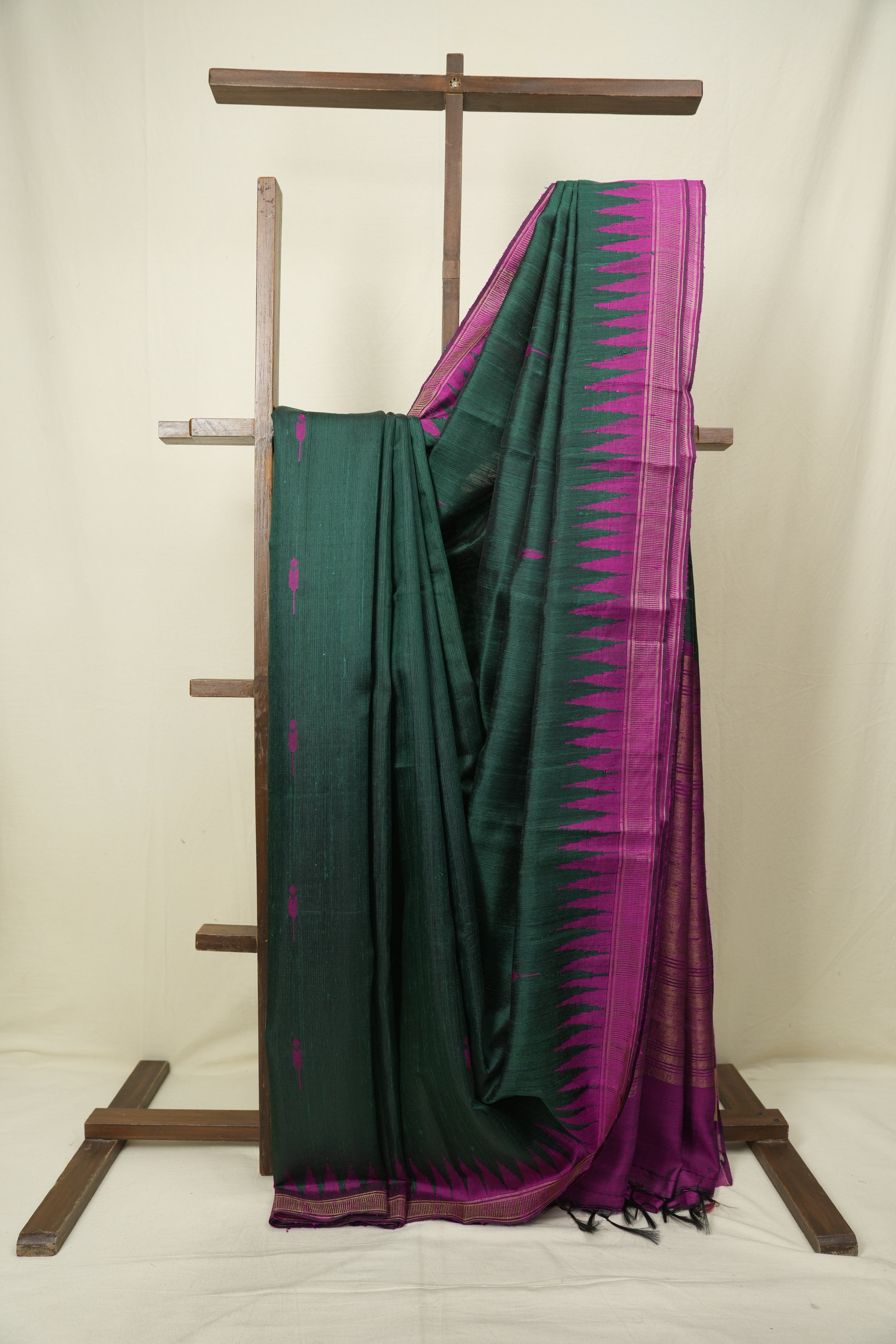 Bottle Green Raw Silk Saree - SRBGRSS1120