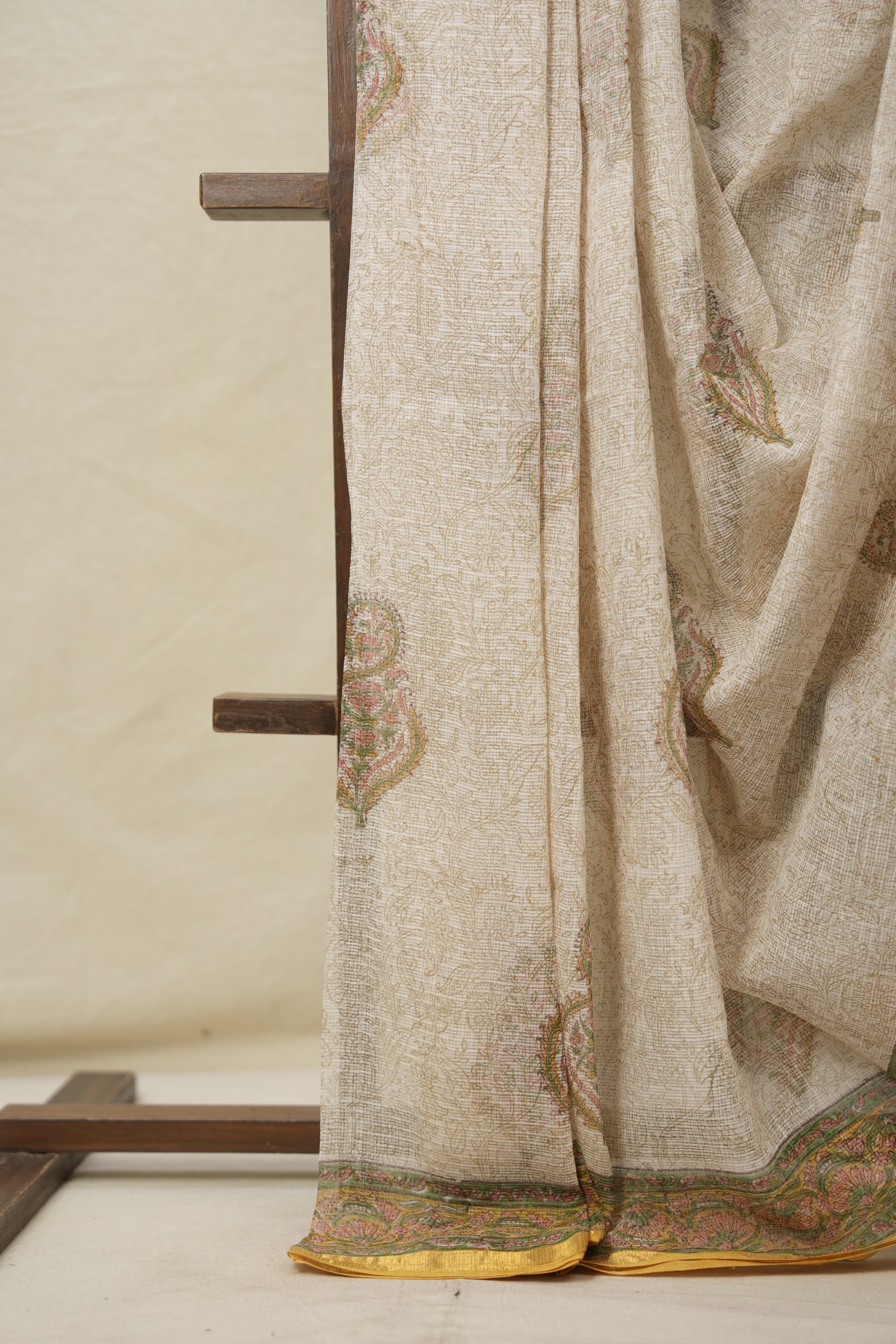 Off -White HBP Kota Doria Saree - SROWKDS180