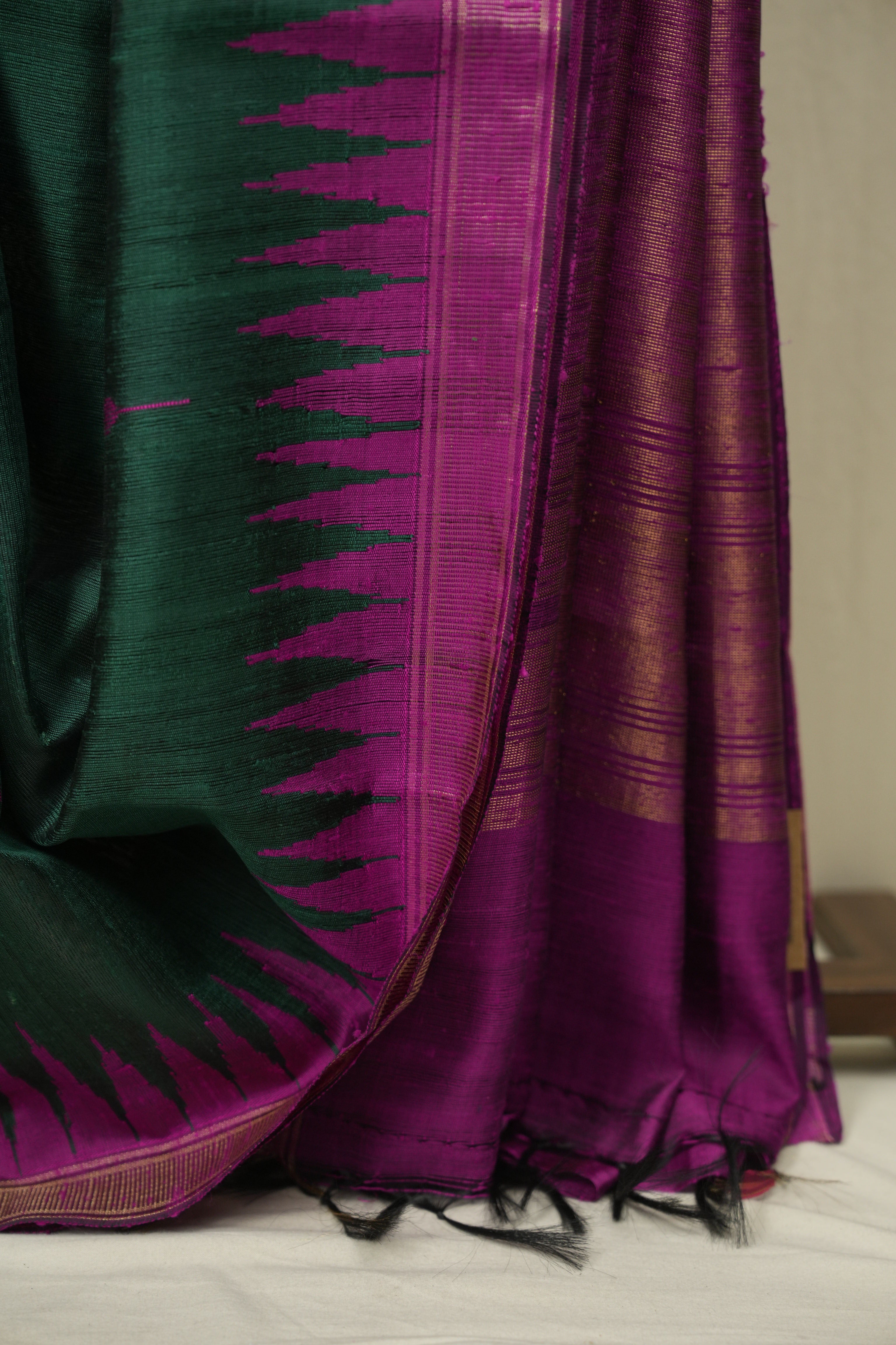 Bottle Green Raw Silk Saree - SRBGRSS1120
