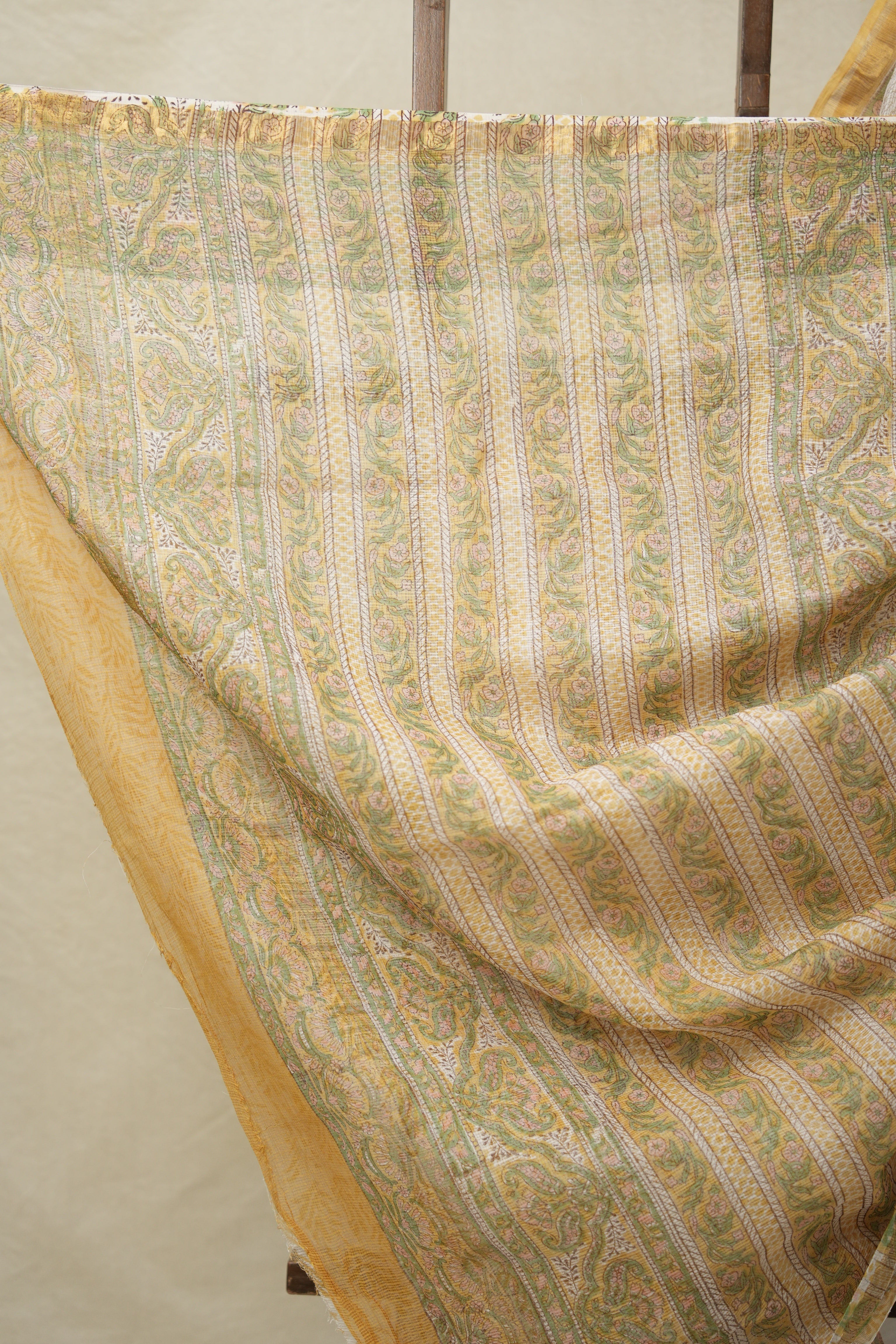 Off -White HBP Kota Doria Saree - SROWKDS180