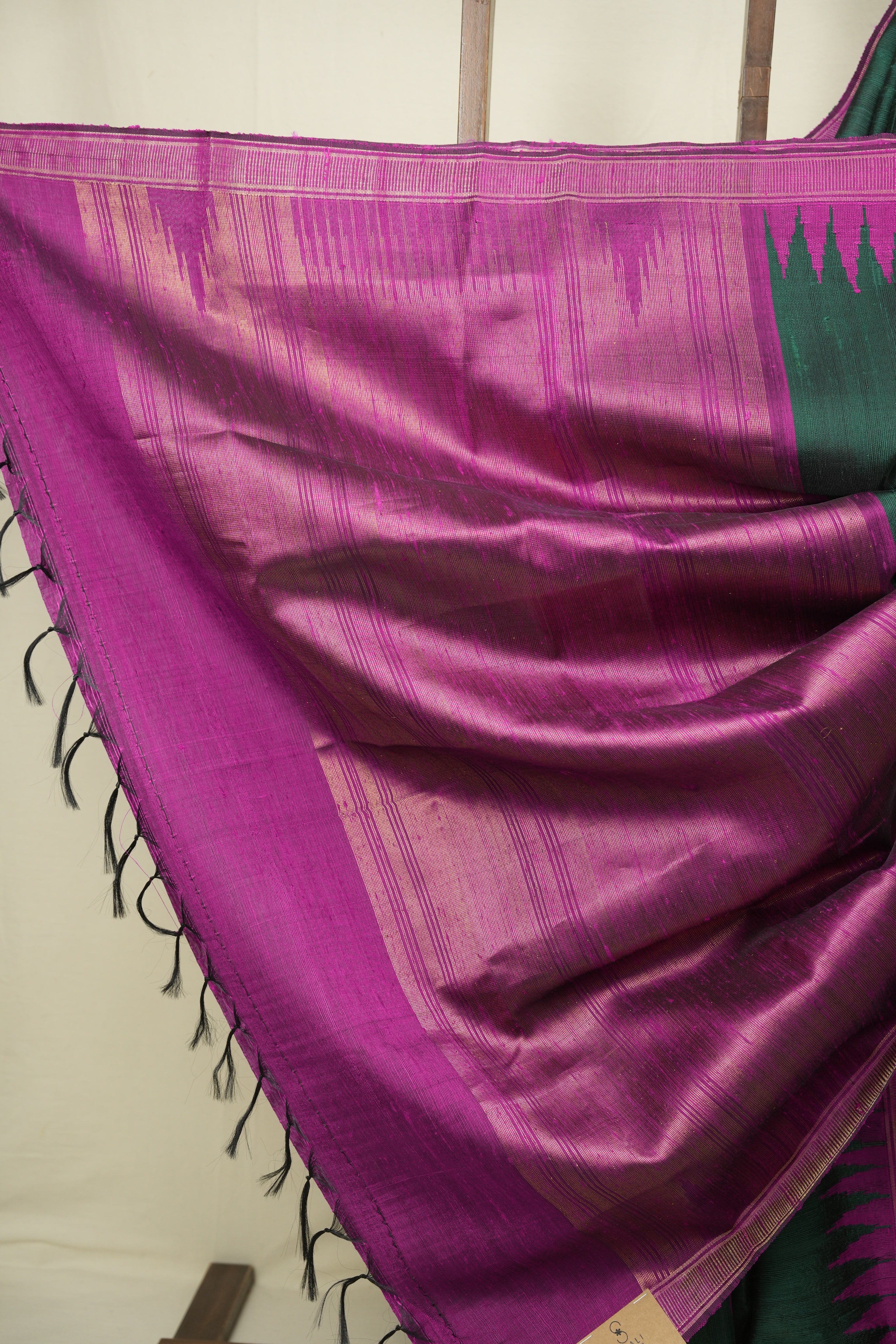Bottle Green Raw Silk Saree - SRBGRSS1120