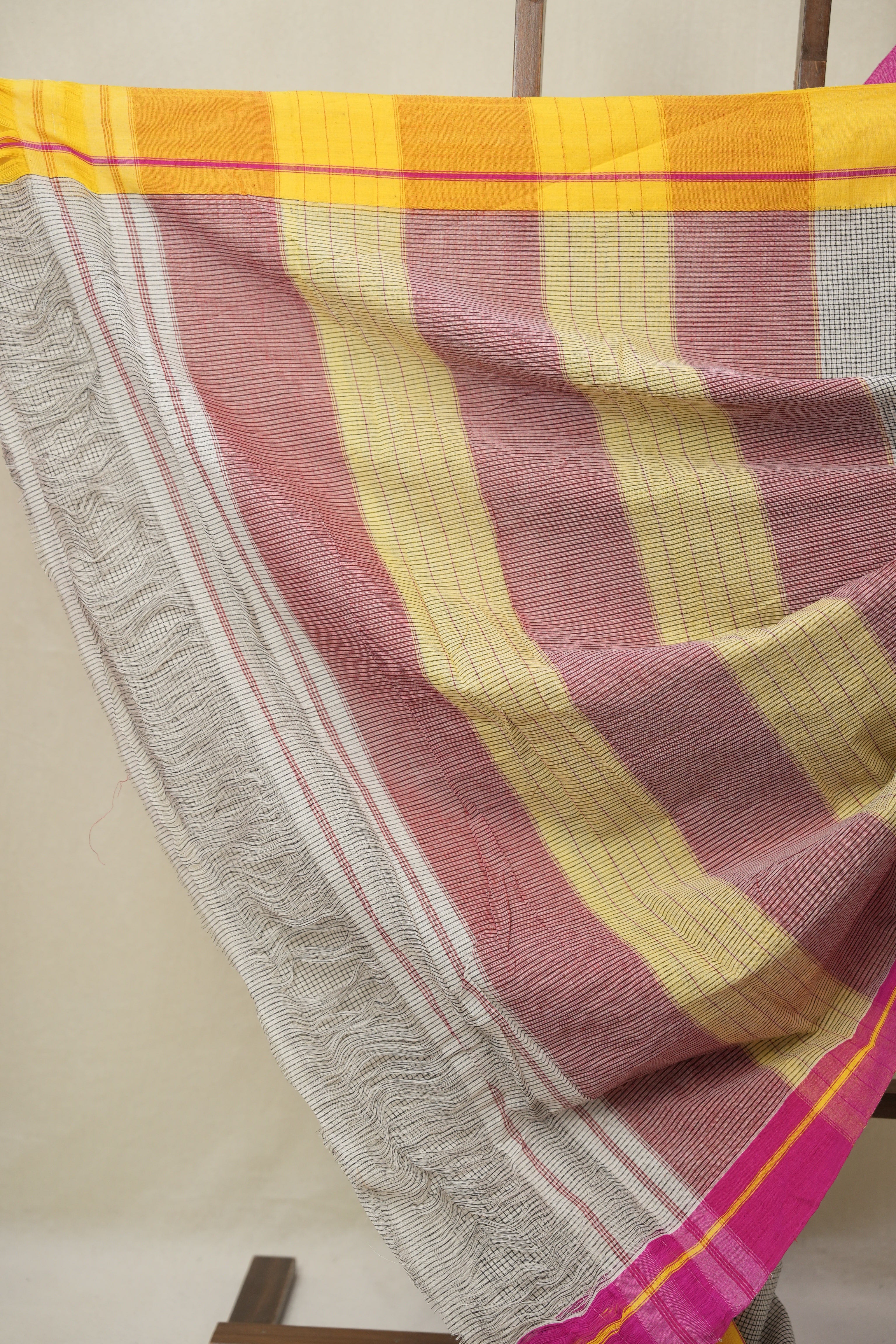Off White Checks Cotton Patteda Anchu Saree - SROWPAS340