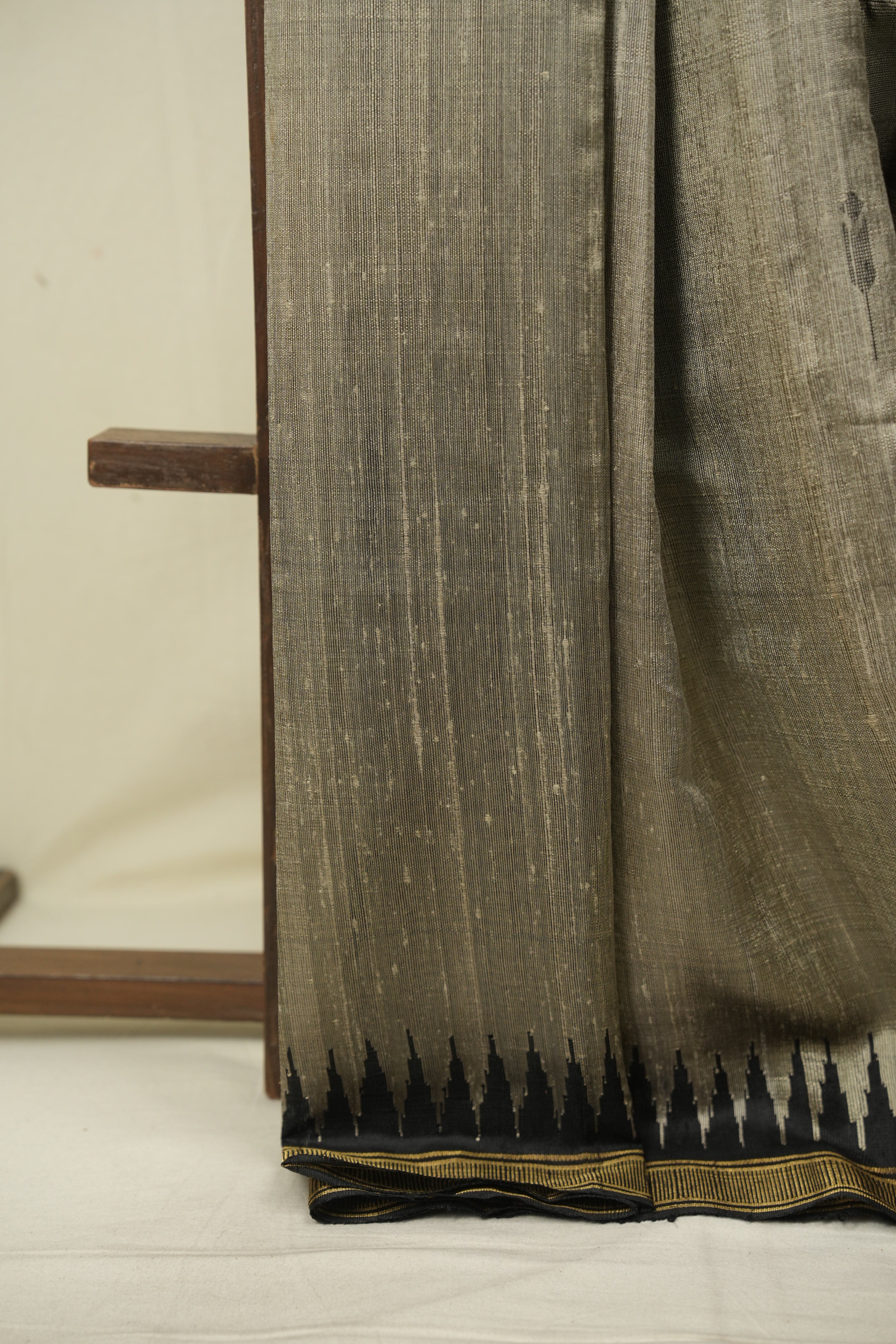 Grey Raw Silk Saree - SRGRSS1110
