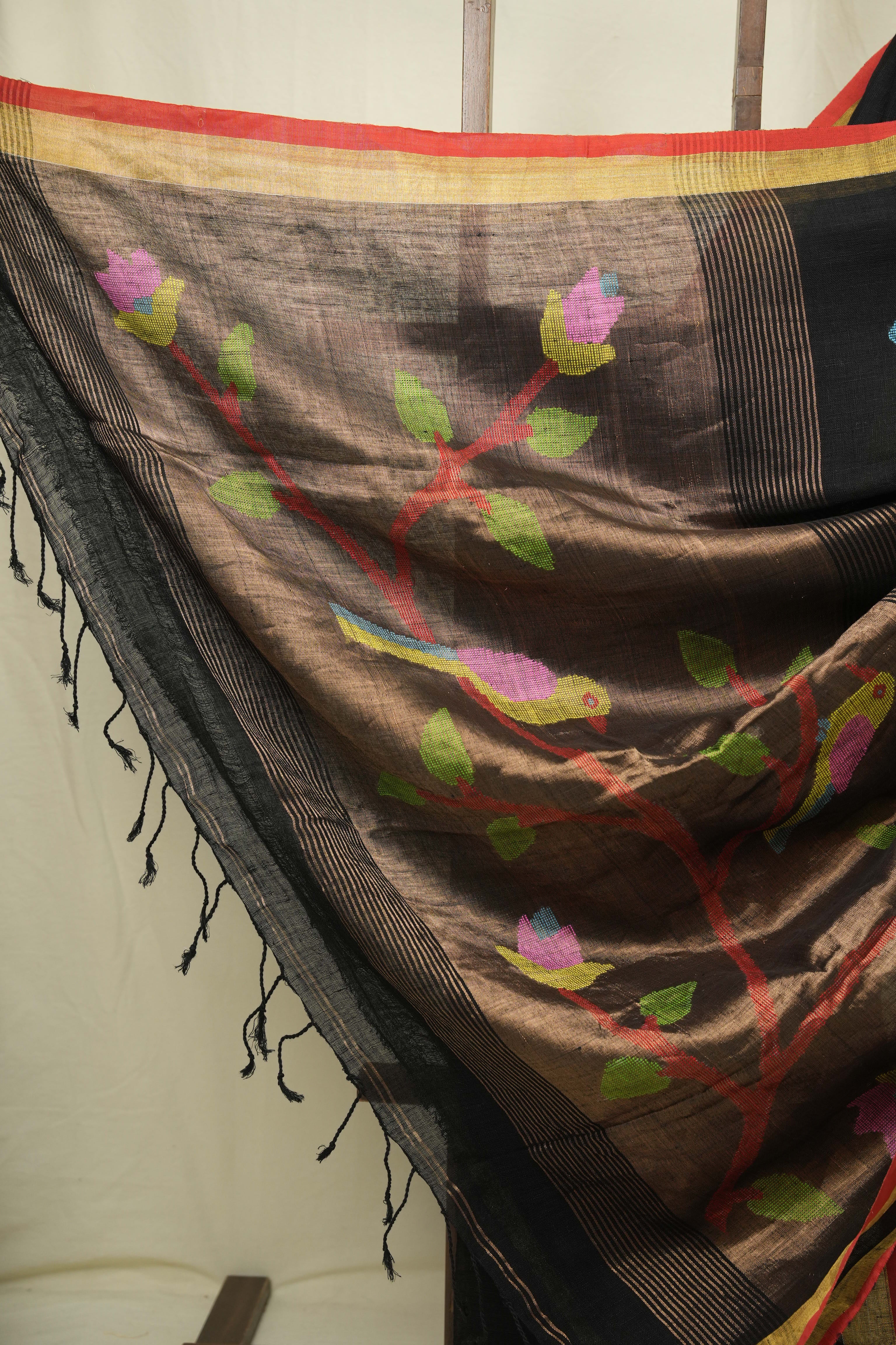 Black Linen Jamdani Saree - SRBLJS527