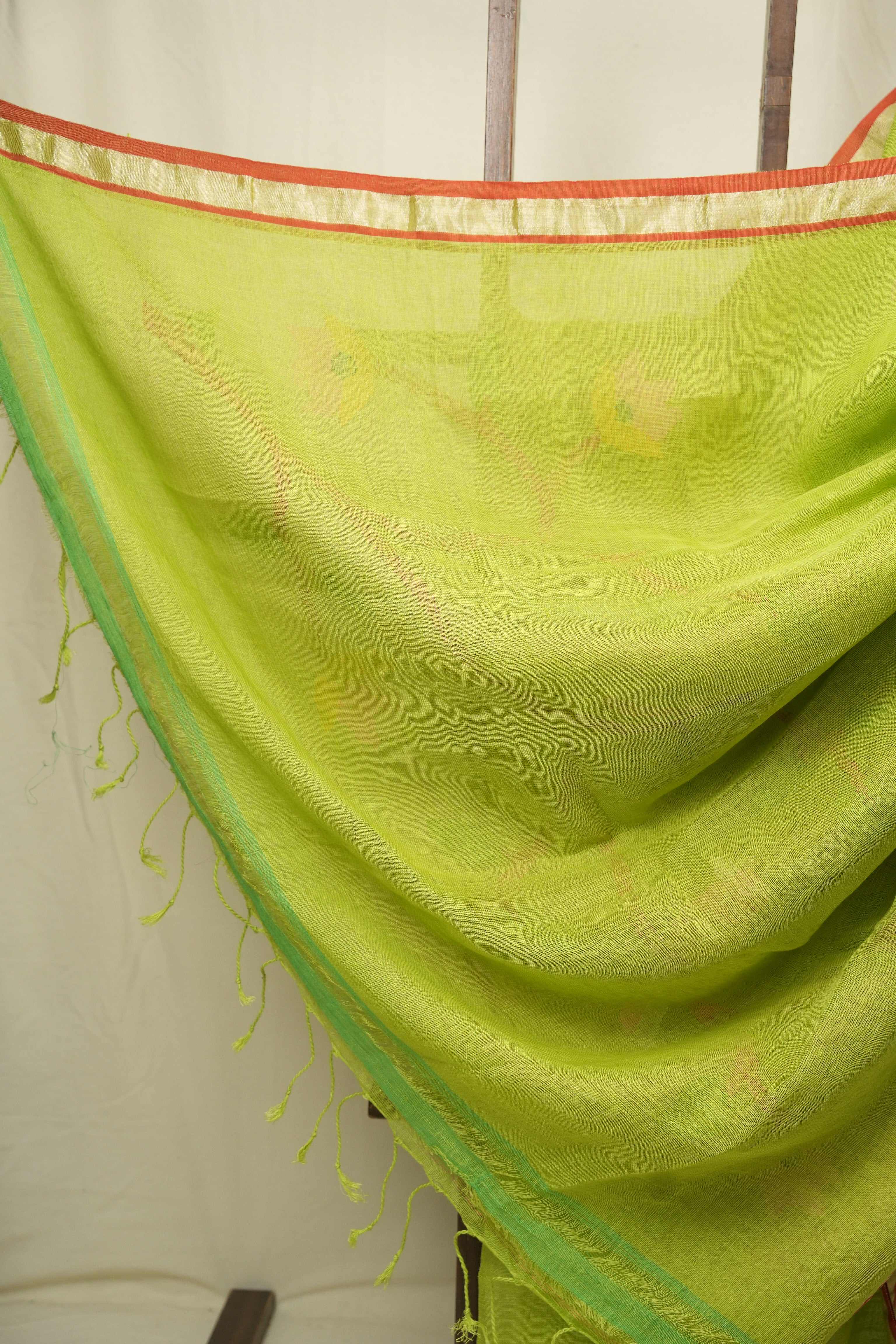 Parrot Green Linen Jamdani Saree - SRPGLJS532