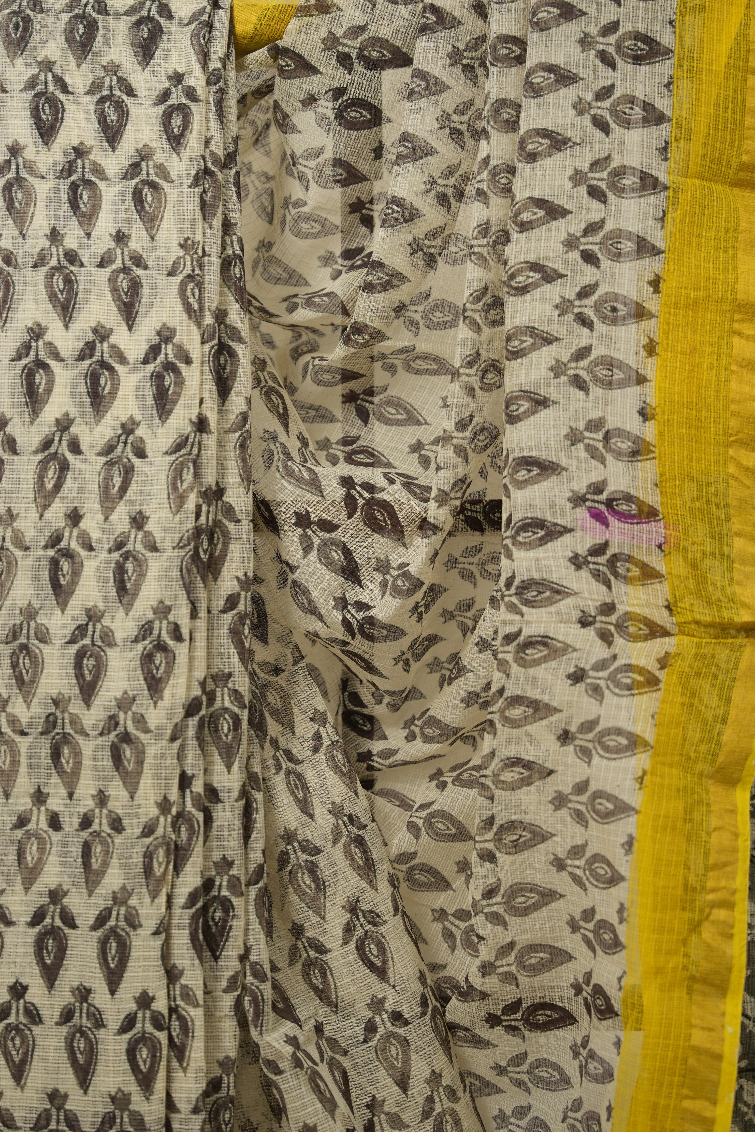 Cream HBP Kota Doria Saree - SRCKDS188