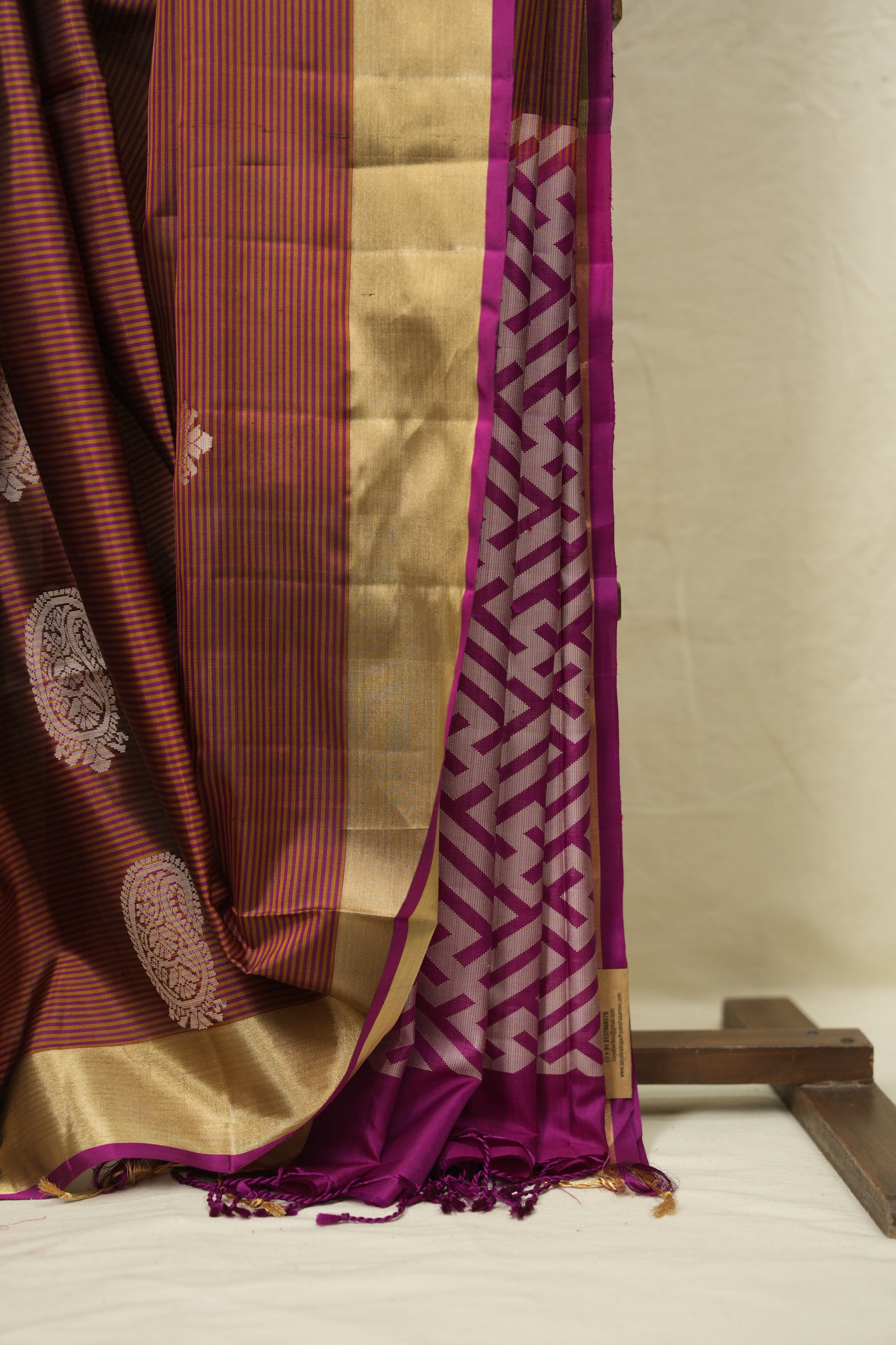 Magenta Soft Silk Saree - SRMSSS438