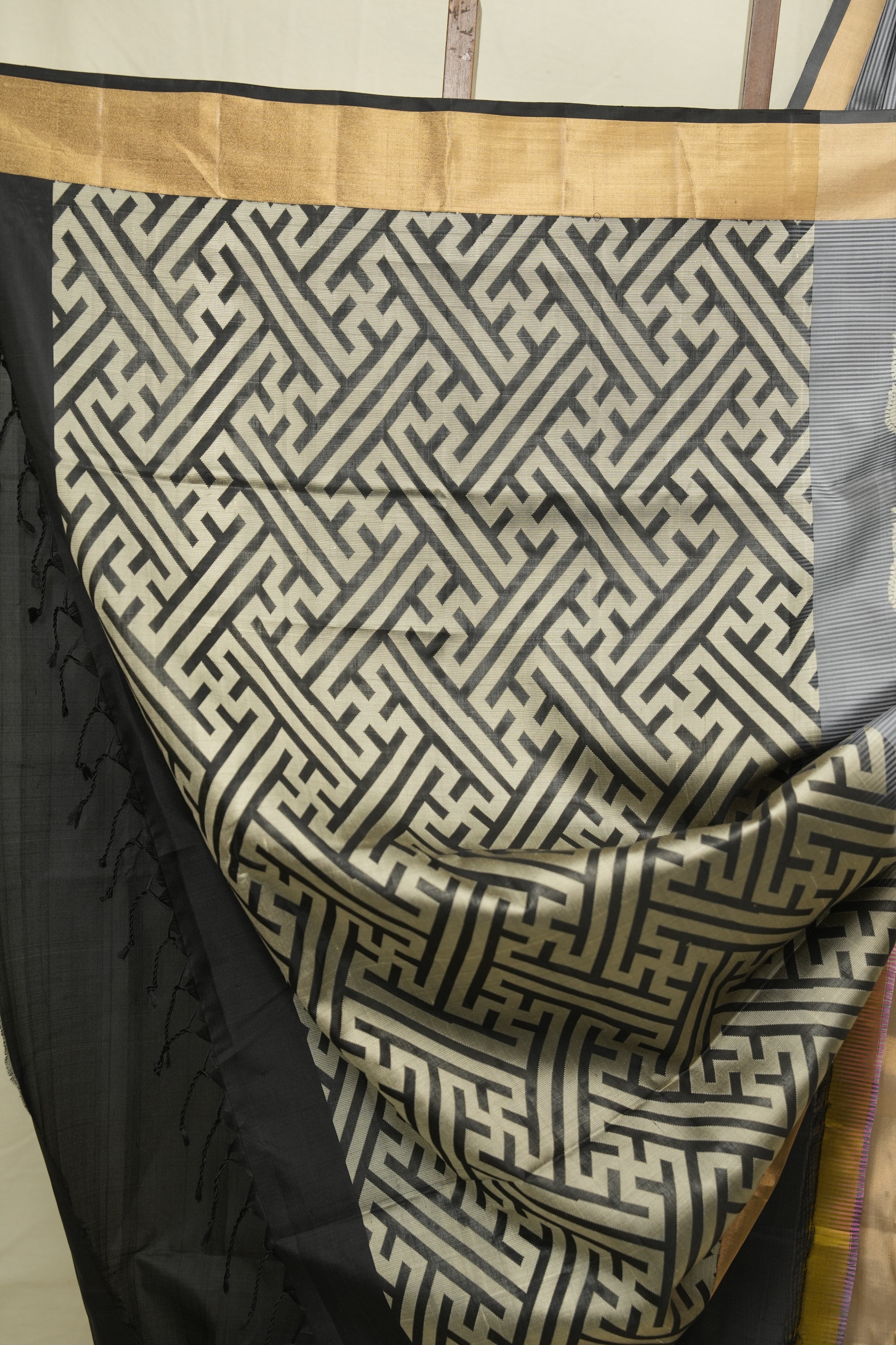 Grey Soft Silk Saree - SRGSSS451