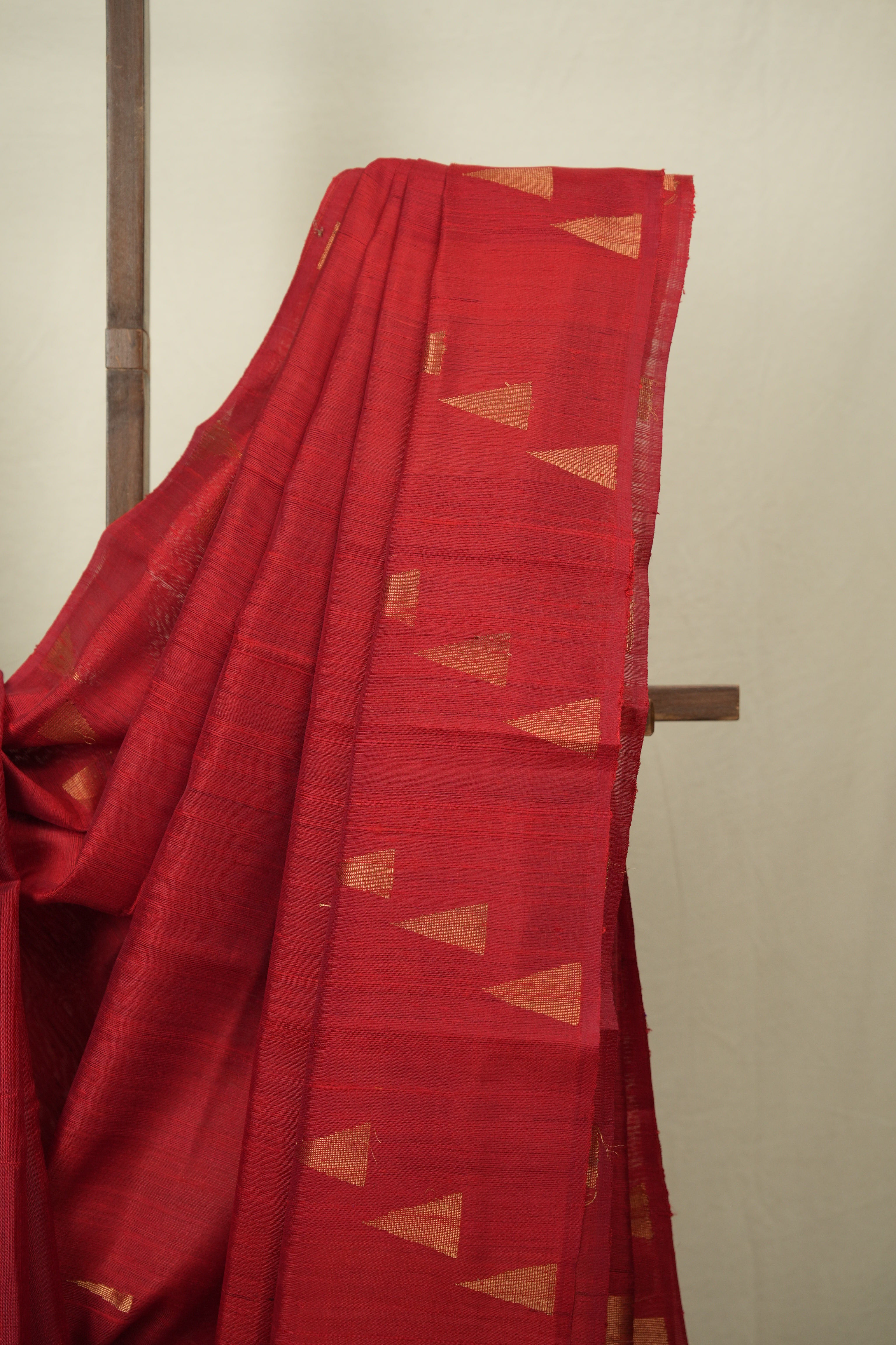 Red Raw Silk Saree - SRRRSS1109