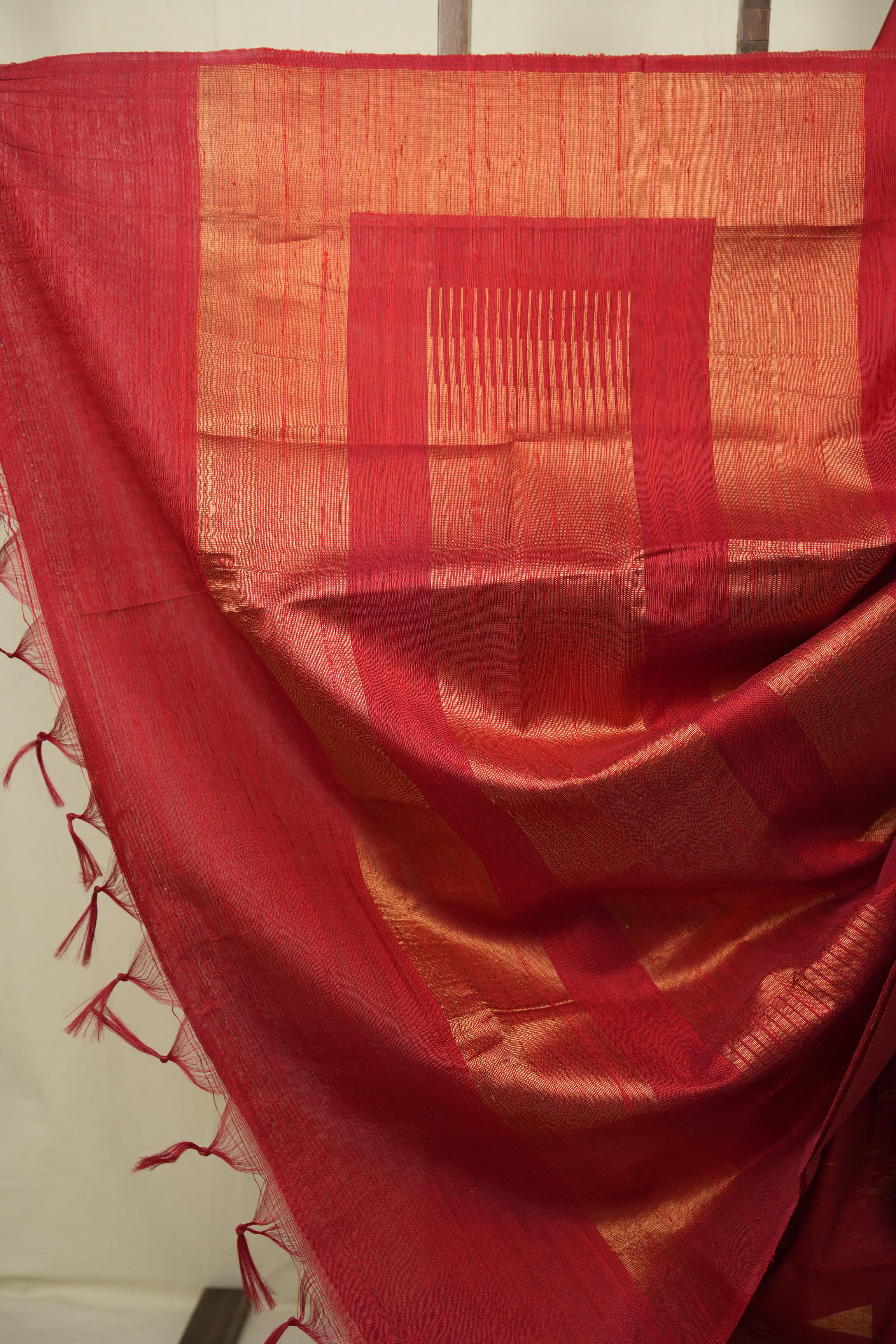 Red Raw Silk Saree - SRRRSS1109