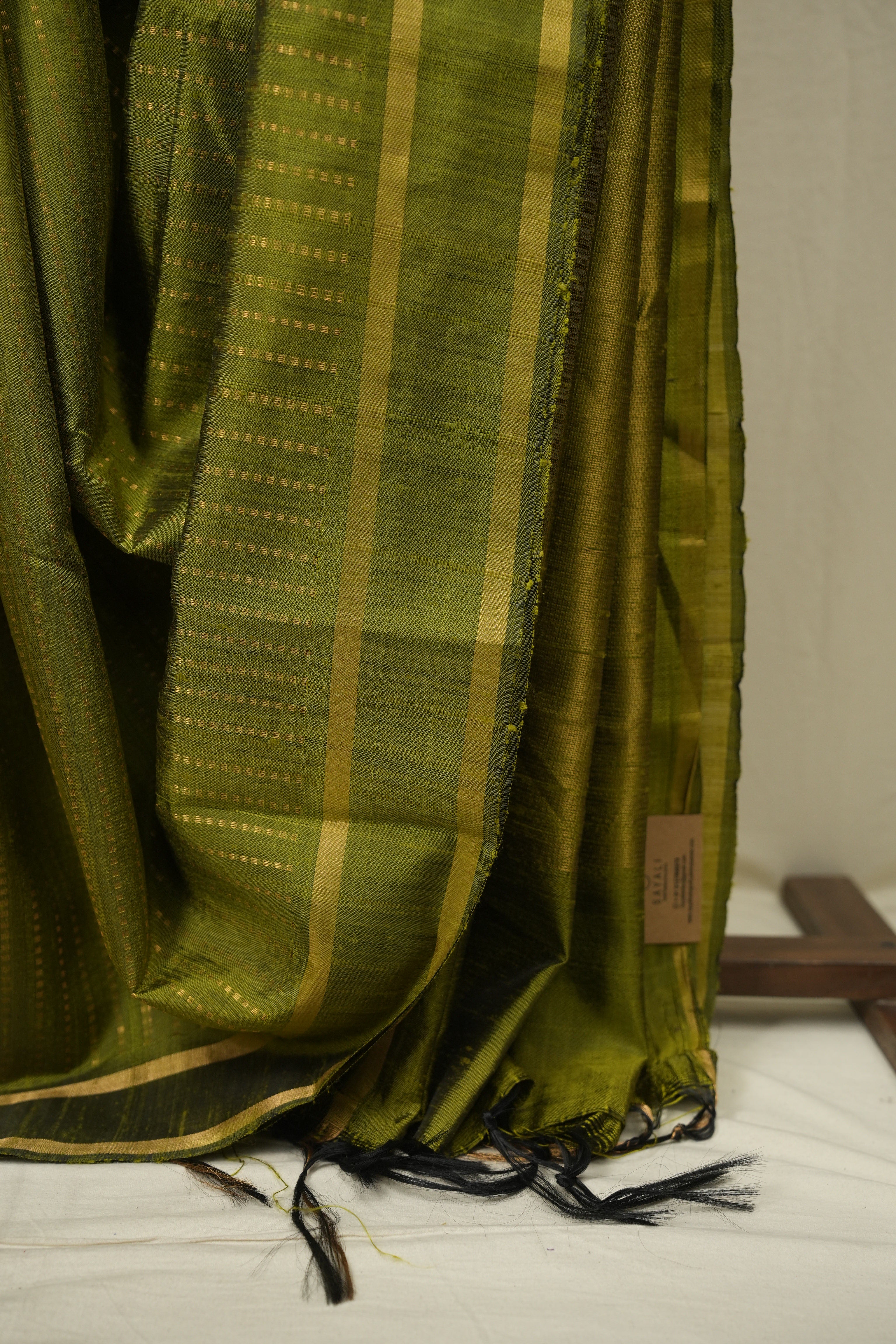 Mehendi Green Raw Silk Saree - SRMGRSS1121