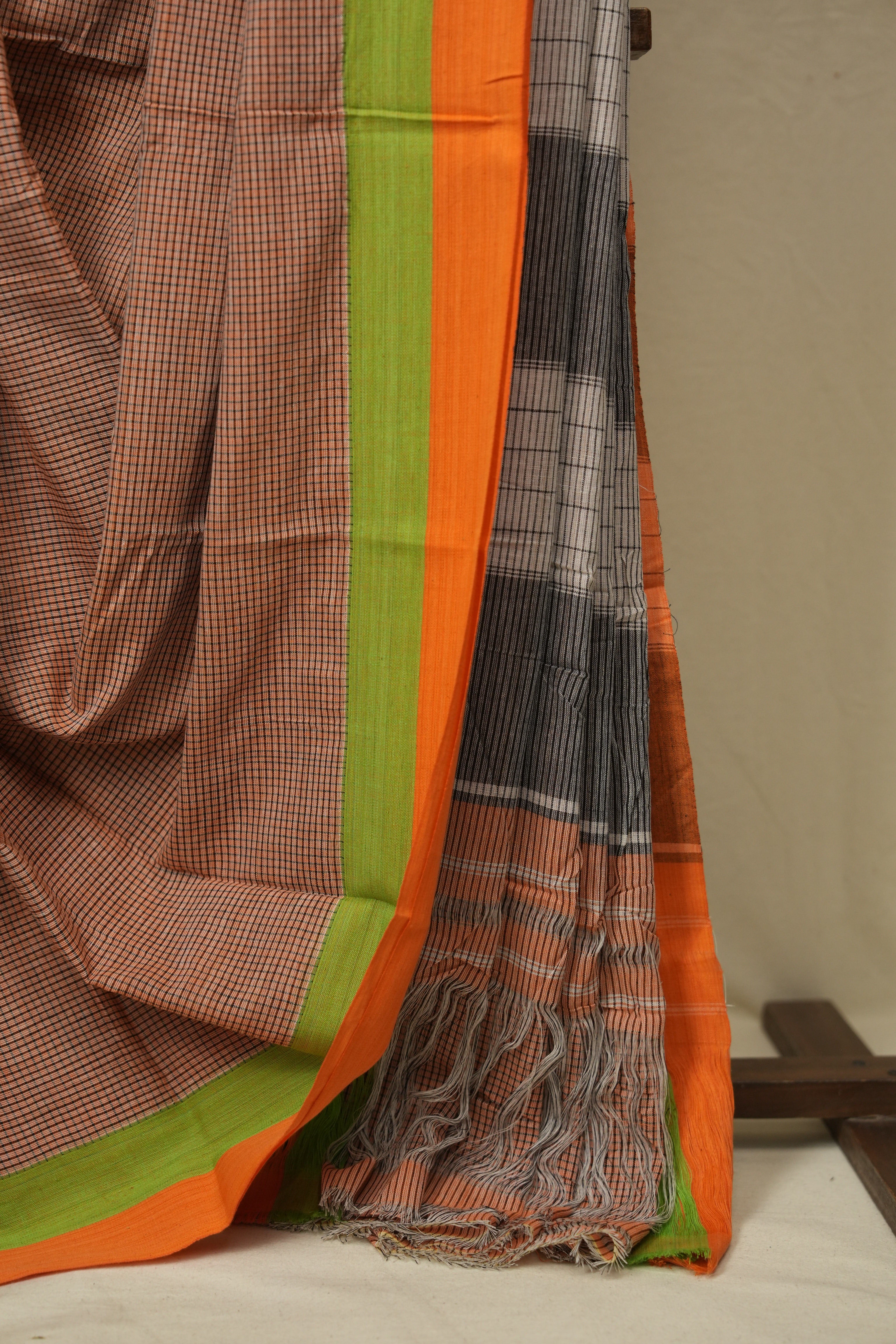 Peach Small Checks Cotton Patteda Anchu Saree - SRPPAS357