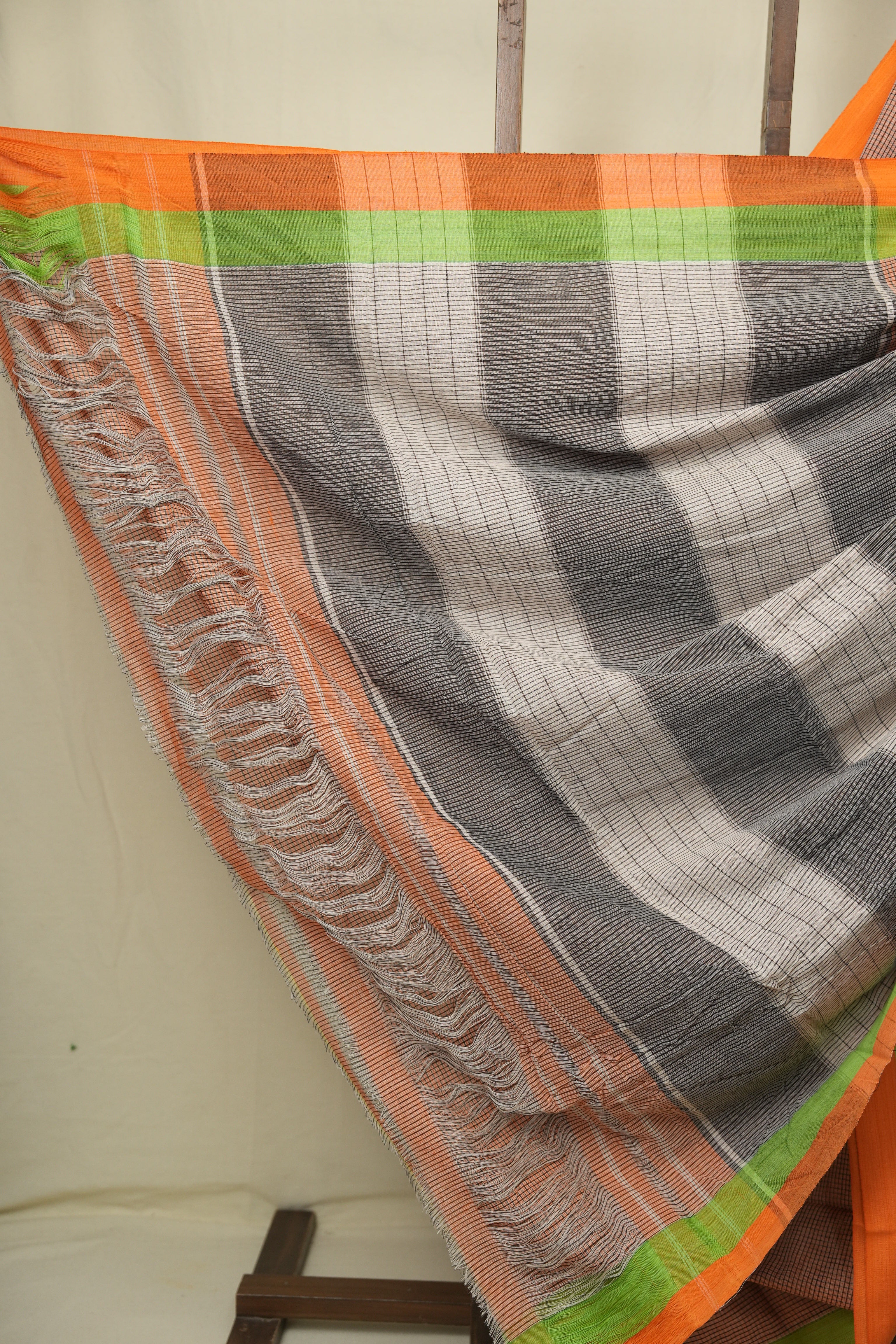 Peach Small Checks Cotton Patteda Anchu Saree - SRPPAS357