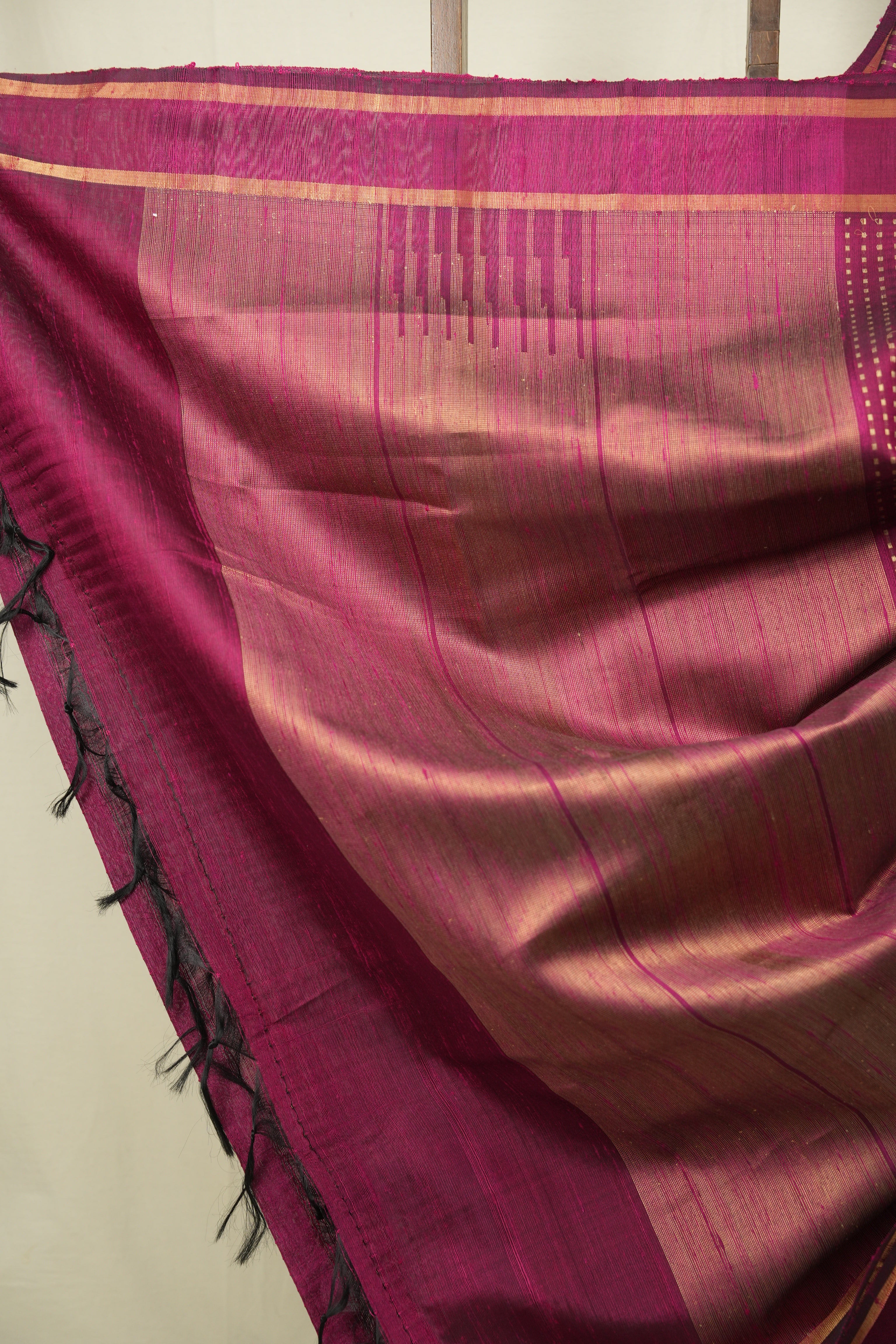 Wine Raw Silk Saree - SRWRSS1125