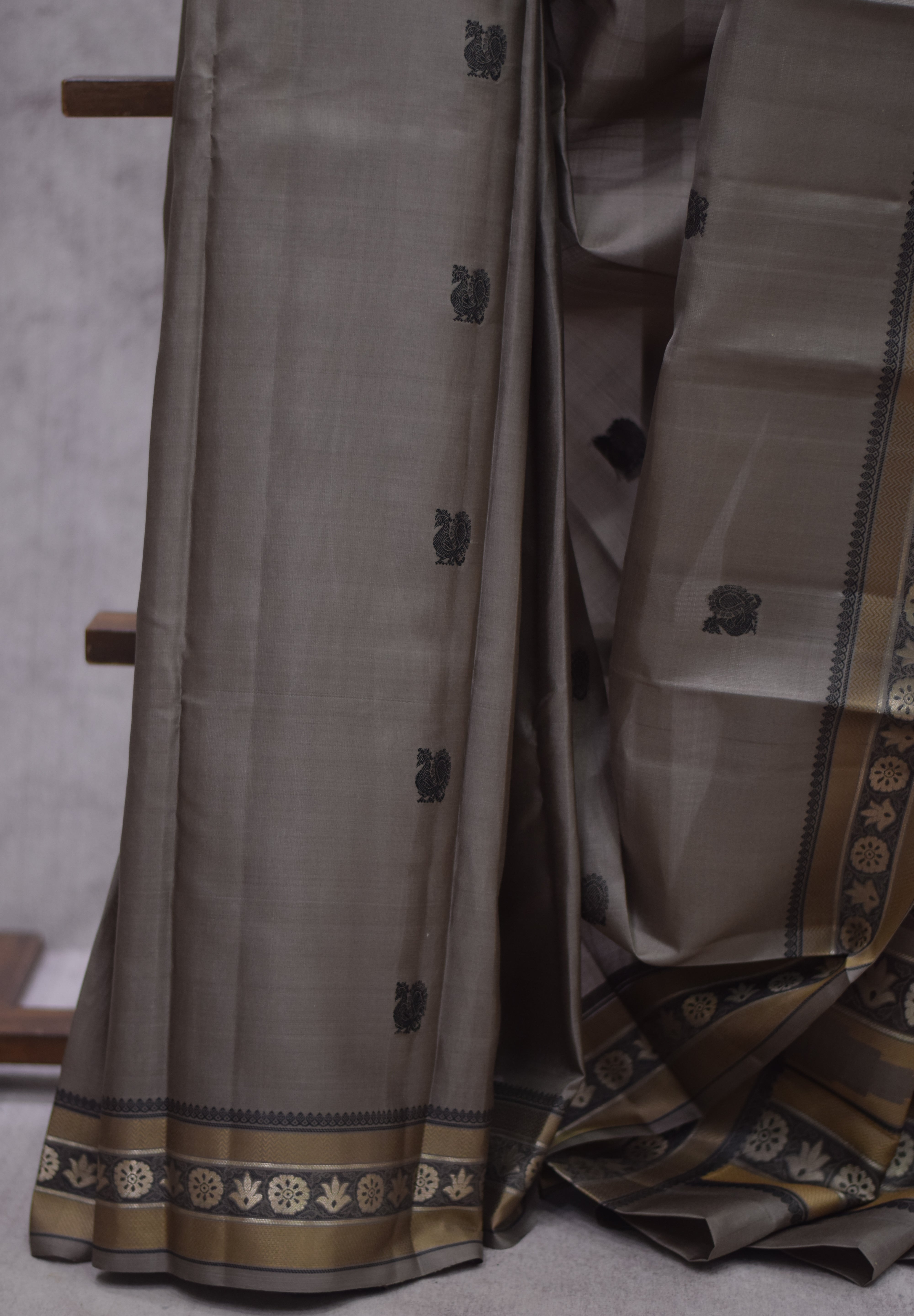 Grey Kanjeevaram Silk Saree - SRGKSS594