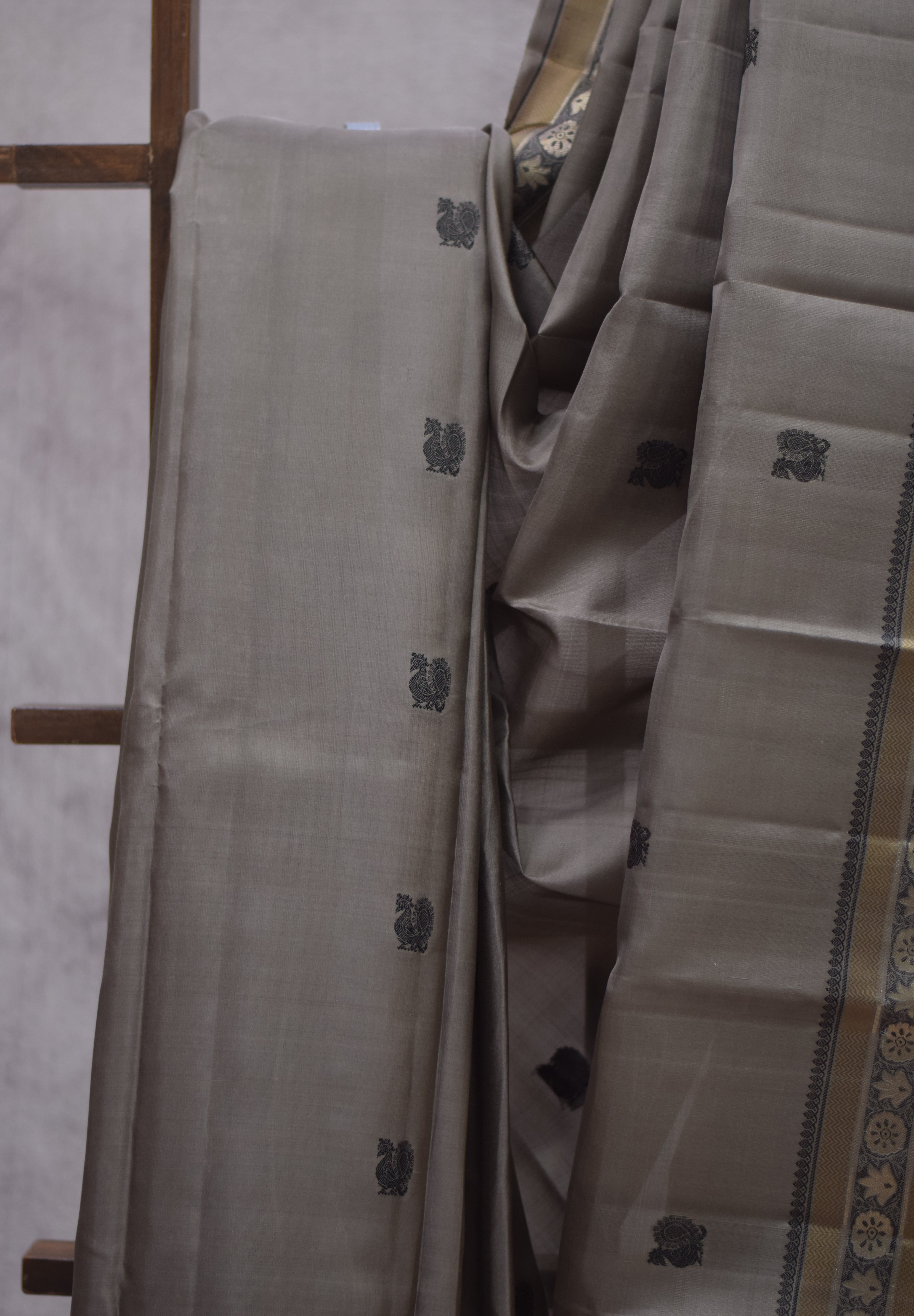 Grey Kanjeevaram Silk Saree - SRGKSS594