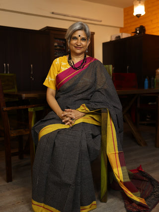 Black Big Checks Cotton Patteda Anchu Saree With Pink-Yellow Border