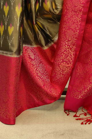 Kashish Soft Silk Saree With Ikat Print - SRKSSS78