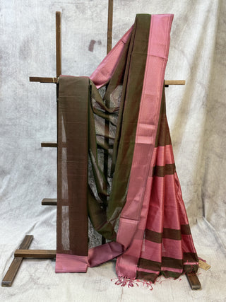 Mehndi Green Maheshwari Cotton Silk Saree With Pink Border - SRMGMCSS275