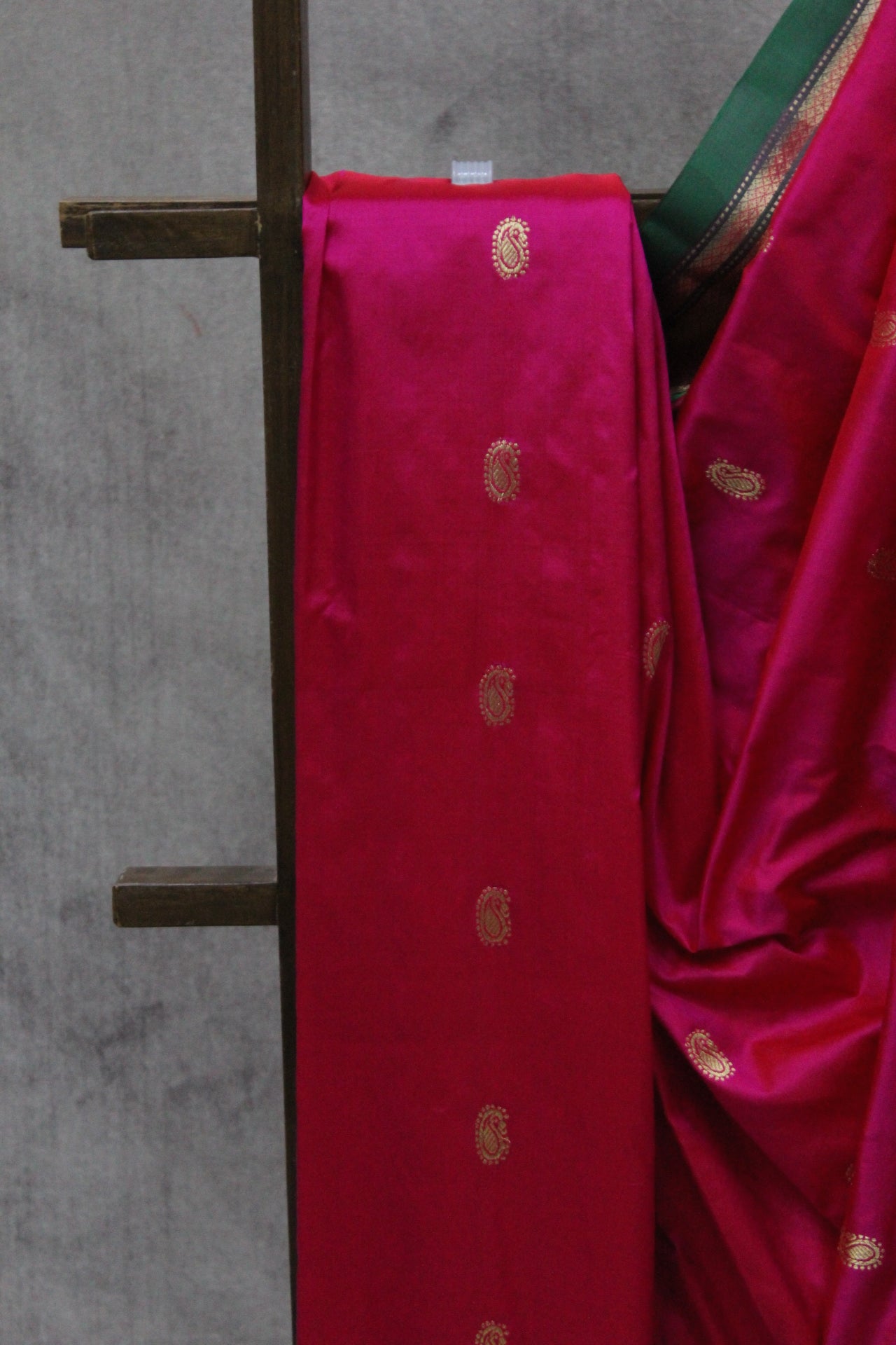 Rani Pink Silk Paithani Saree - SRRPSPS538