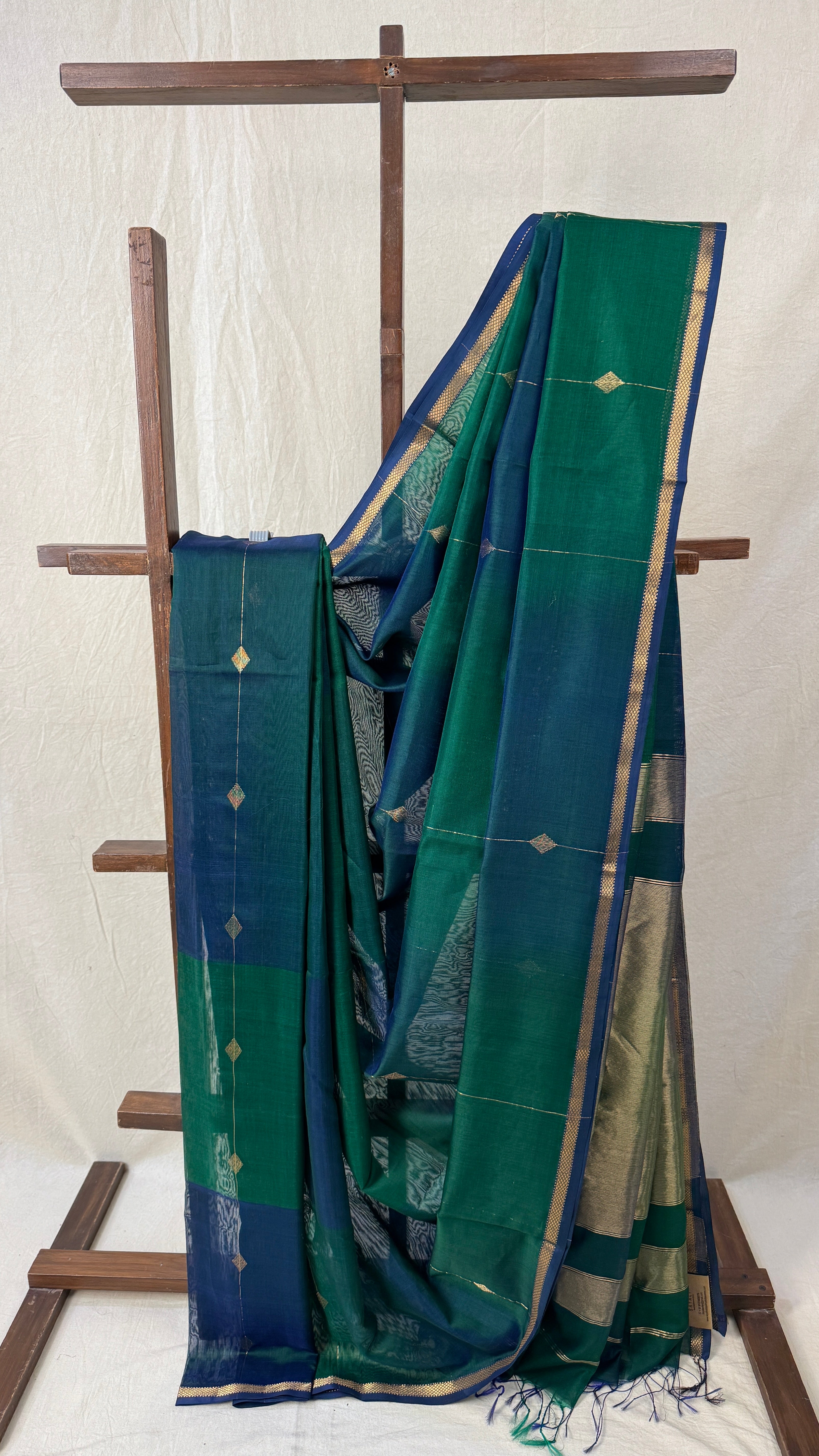 Two Tone Green Maheshwari Saree - SRTTGMS720