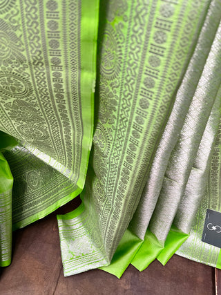 Parrot Green Venkatagiri Silk Saree-SRPGVSS15(RD27)