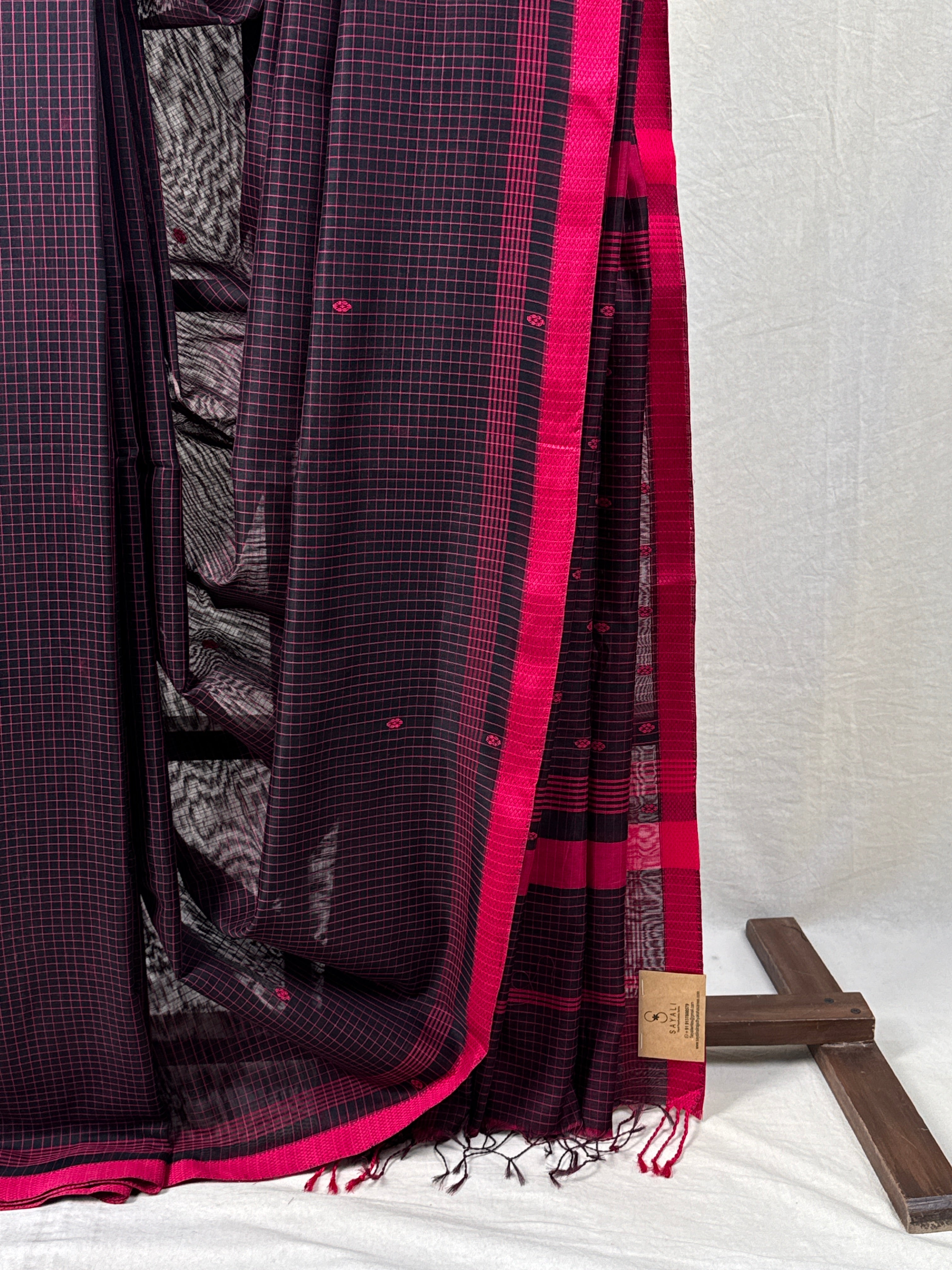Black Pink Maheshwari Saree - SRBPMS770