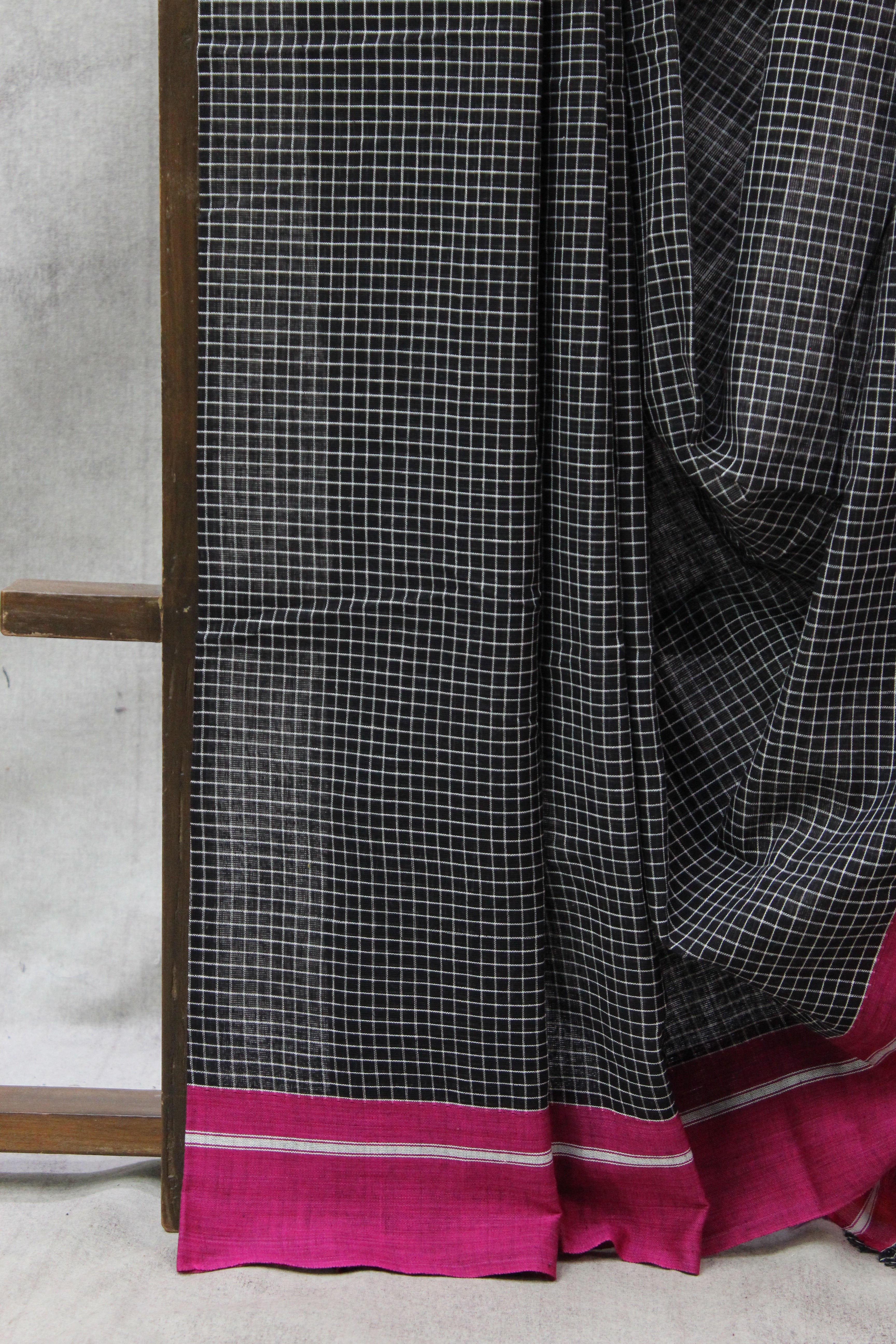 Black Big Checks Cotton Patteda Anchu Saree - SRBPAS176