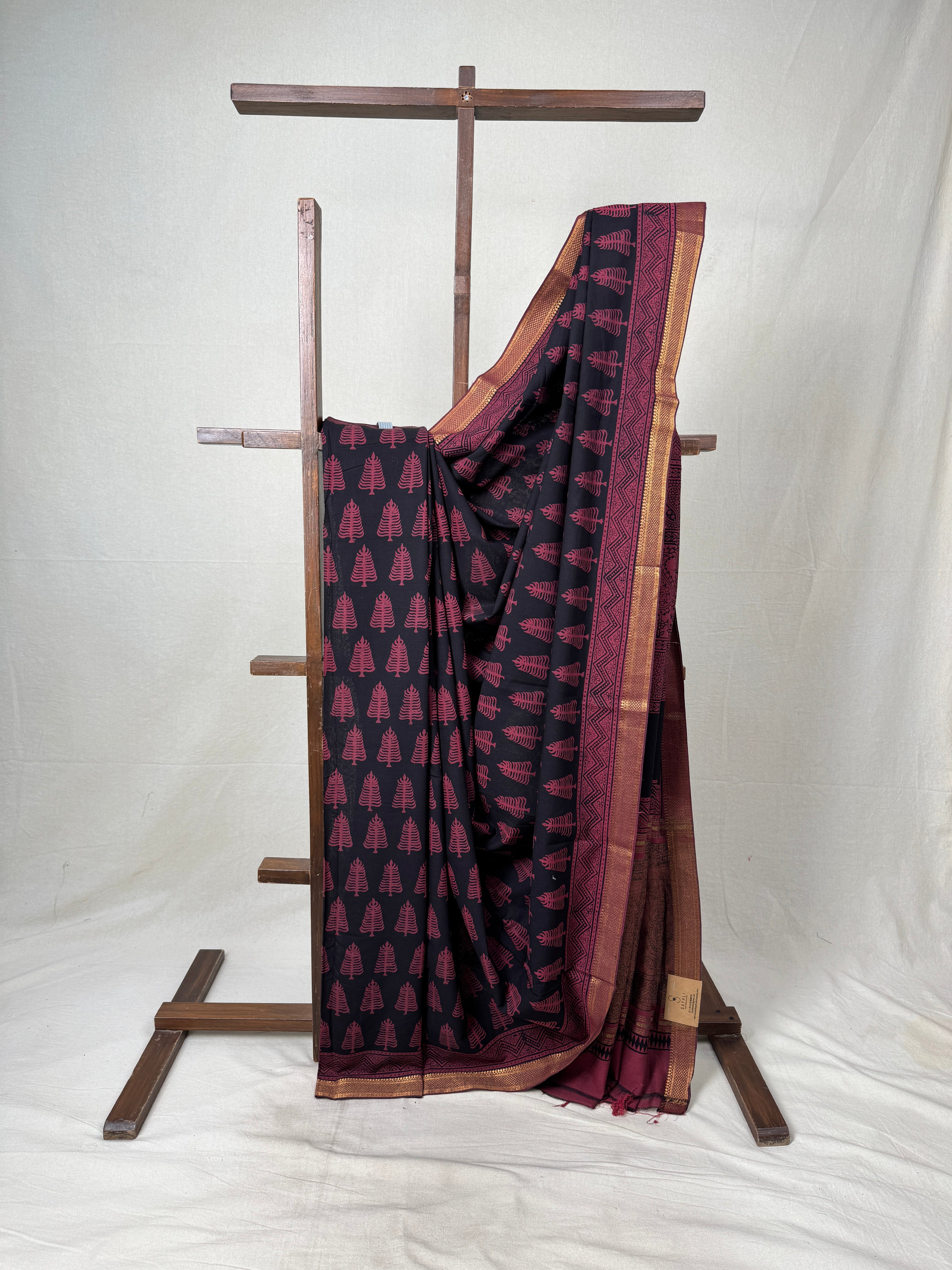 Black Pink HBP Mangalgiri Cotton Saree - SRBPHMCS028