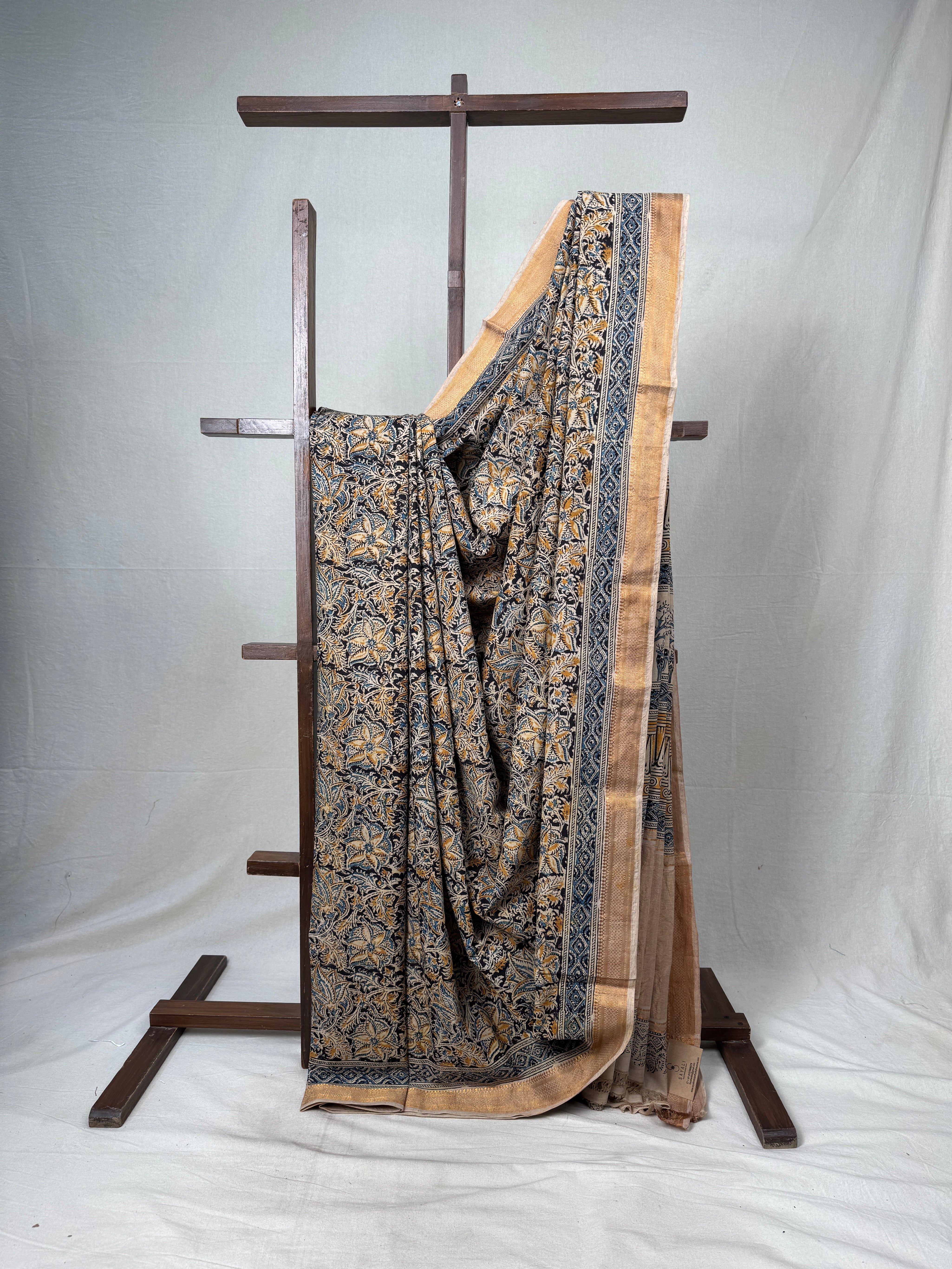 Black Beige  HBP Mangalgiri Cotton Saree - SRBBHMCS016