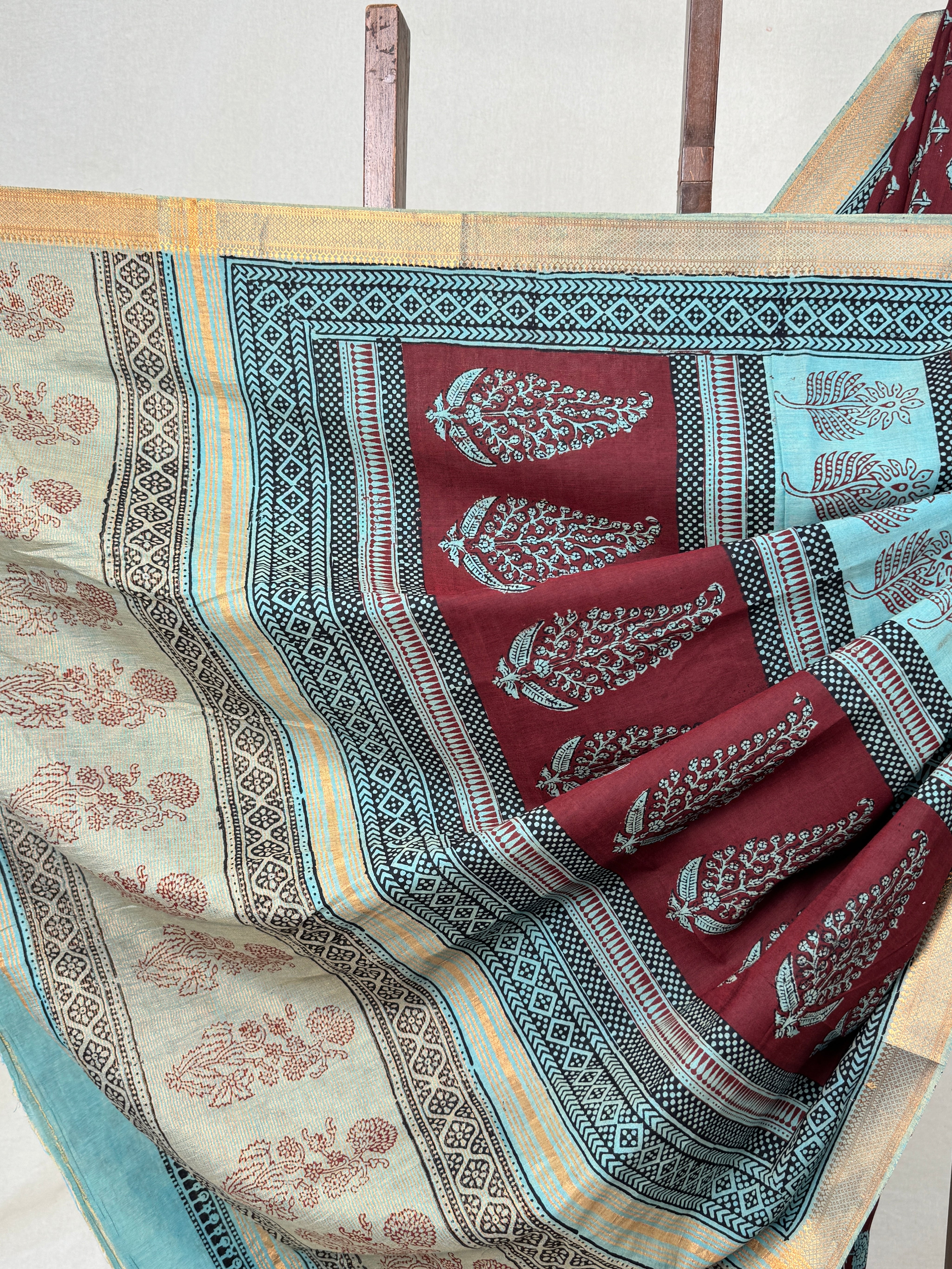 Maroon Green HBP Mangalgiri Cotton Saree - SRMGHMCS003