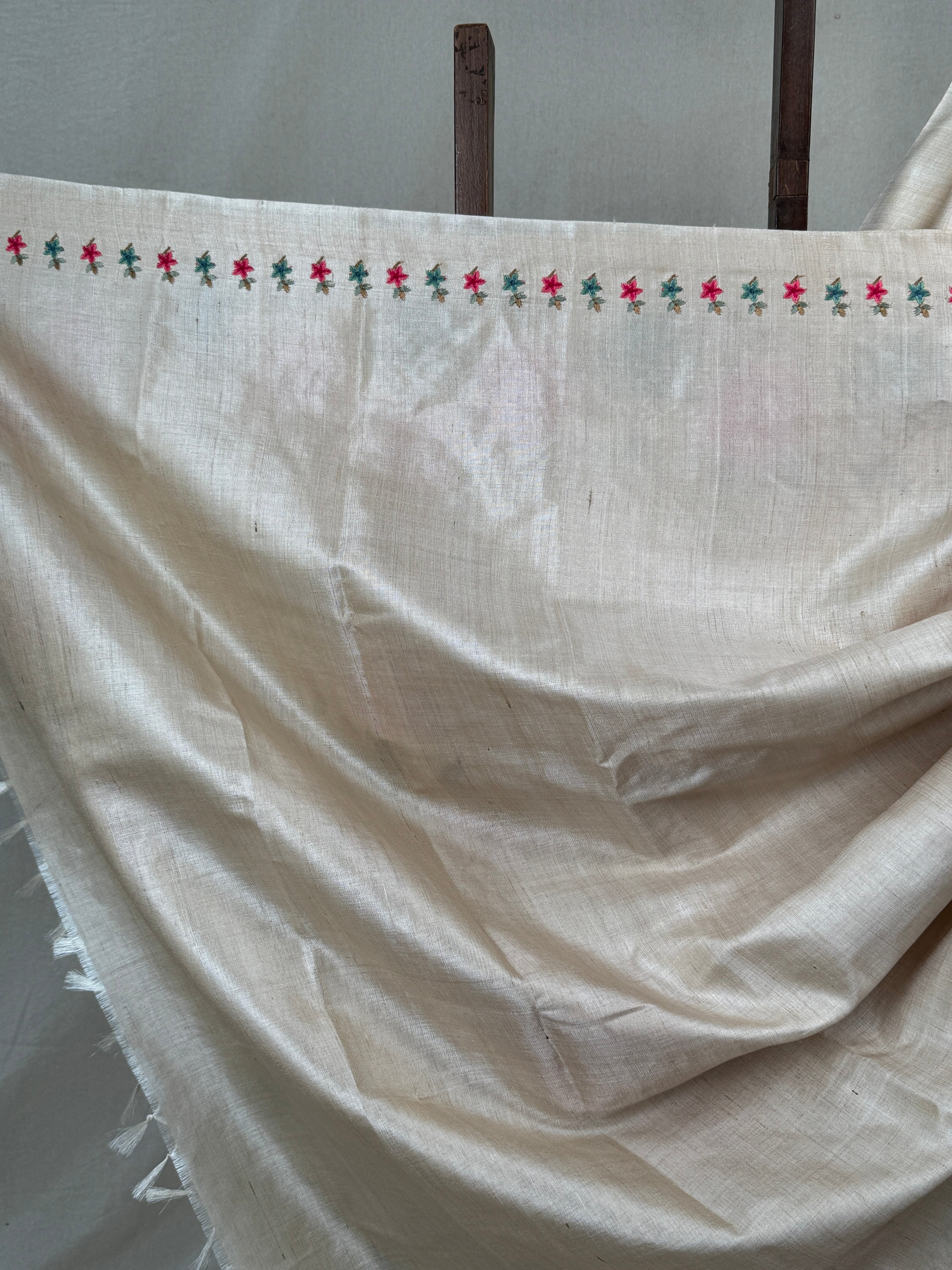 Cream Machine Embroidered Tussar Silk Saree - SRCMETSS1475