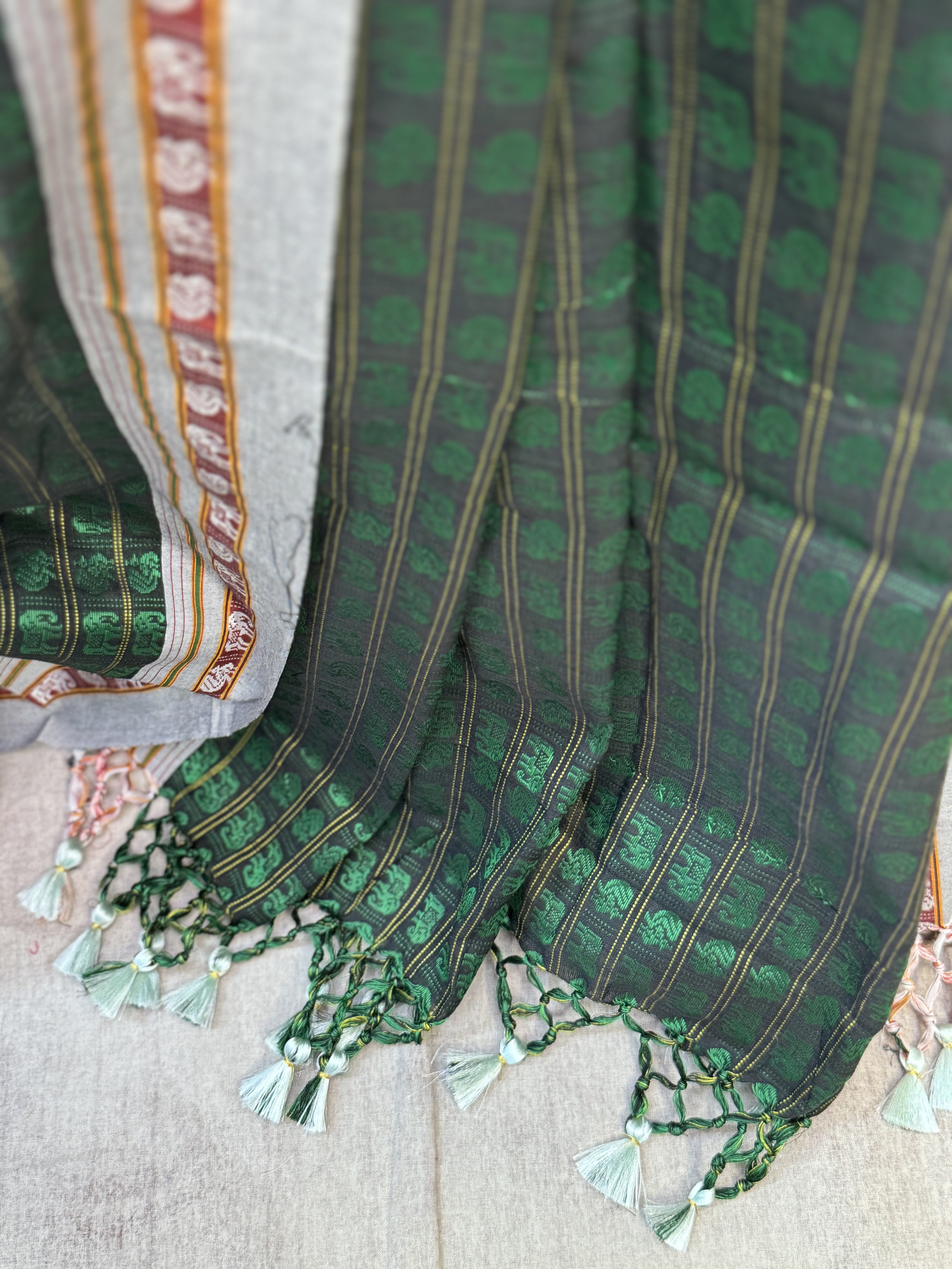 Black-Green Hathi Mor Khun Saree - SRBGHMKS38