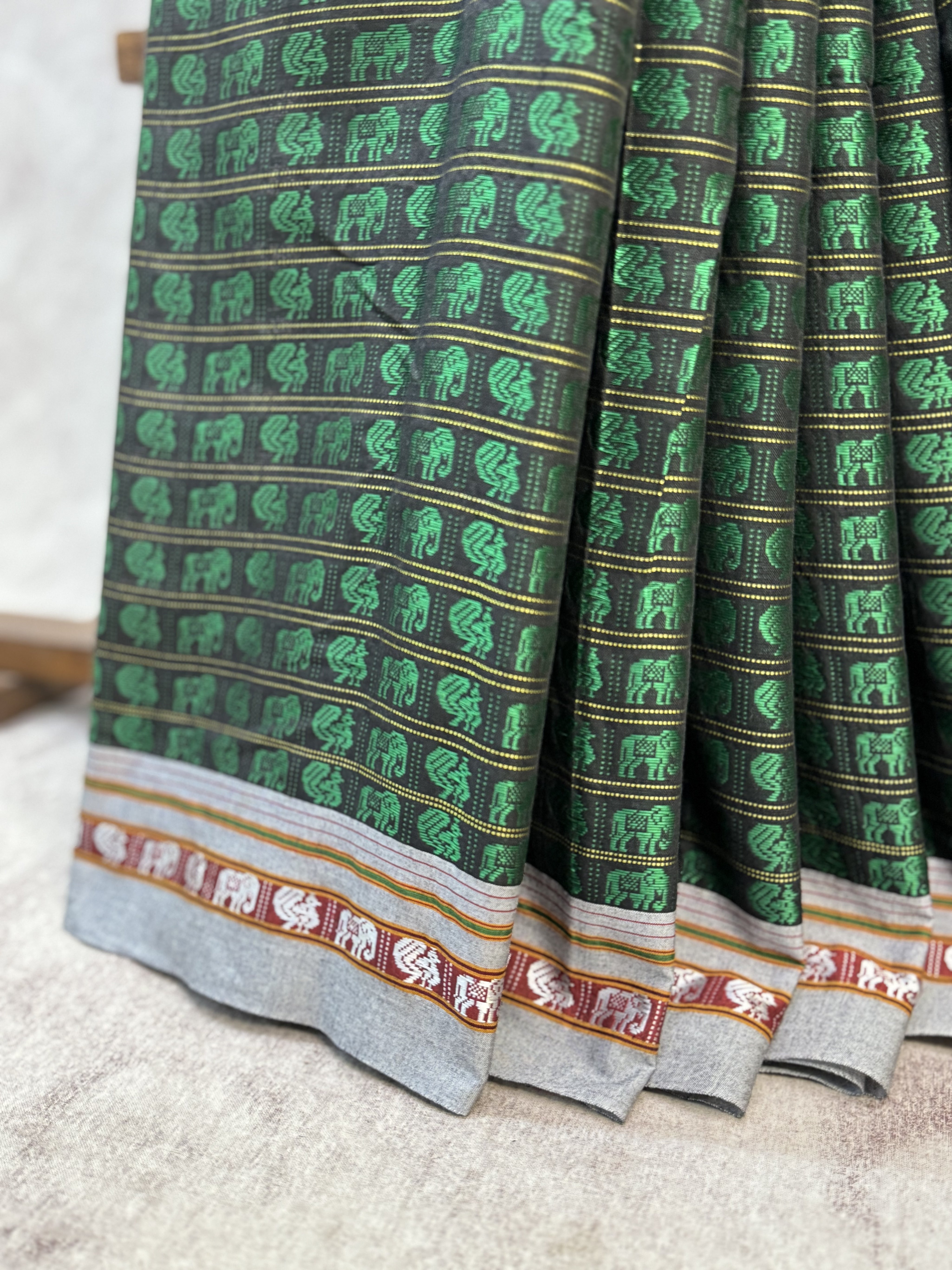Black-Green Hathi Mor Khun Saree - SRBGHMKS38