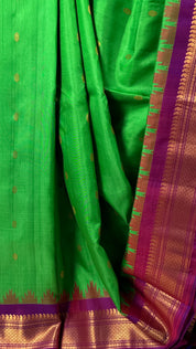 Parrot Green Gadwal Silk Saree - SRPGSS548