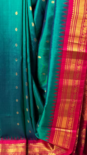 Green Gadwal Silk Saree - SRGGSS547