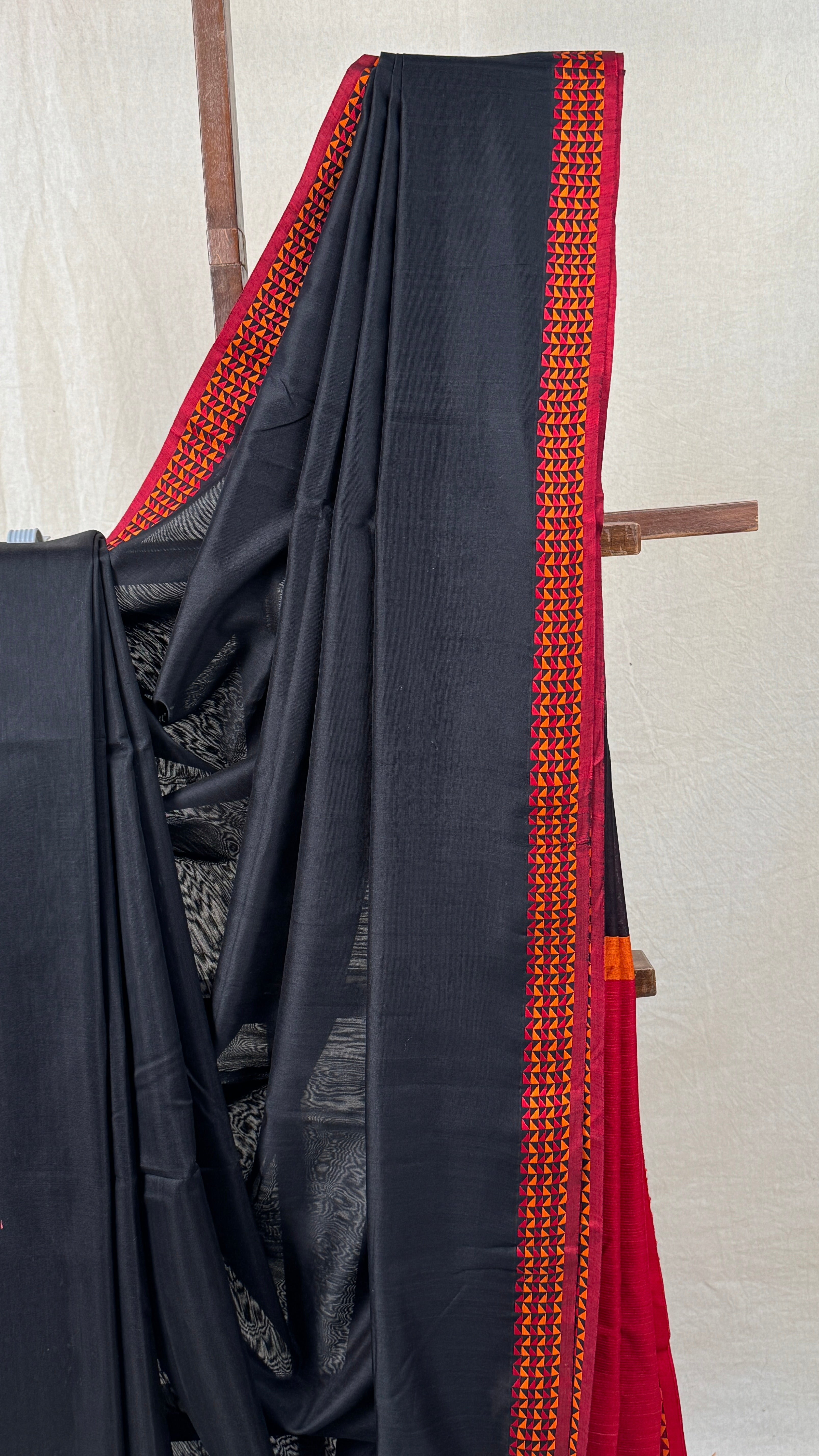 Black Maheshwari Saree - SRBMS774