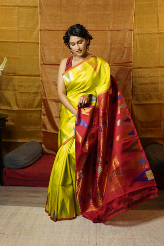 Lime Green Gadwal  Silk Saree - SRLGGSS318