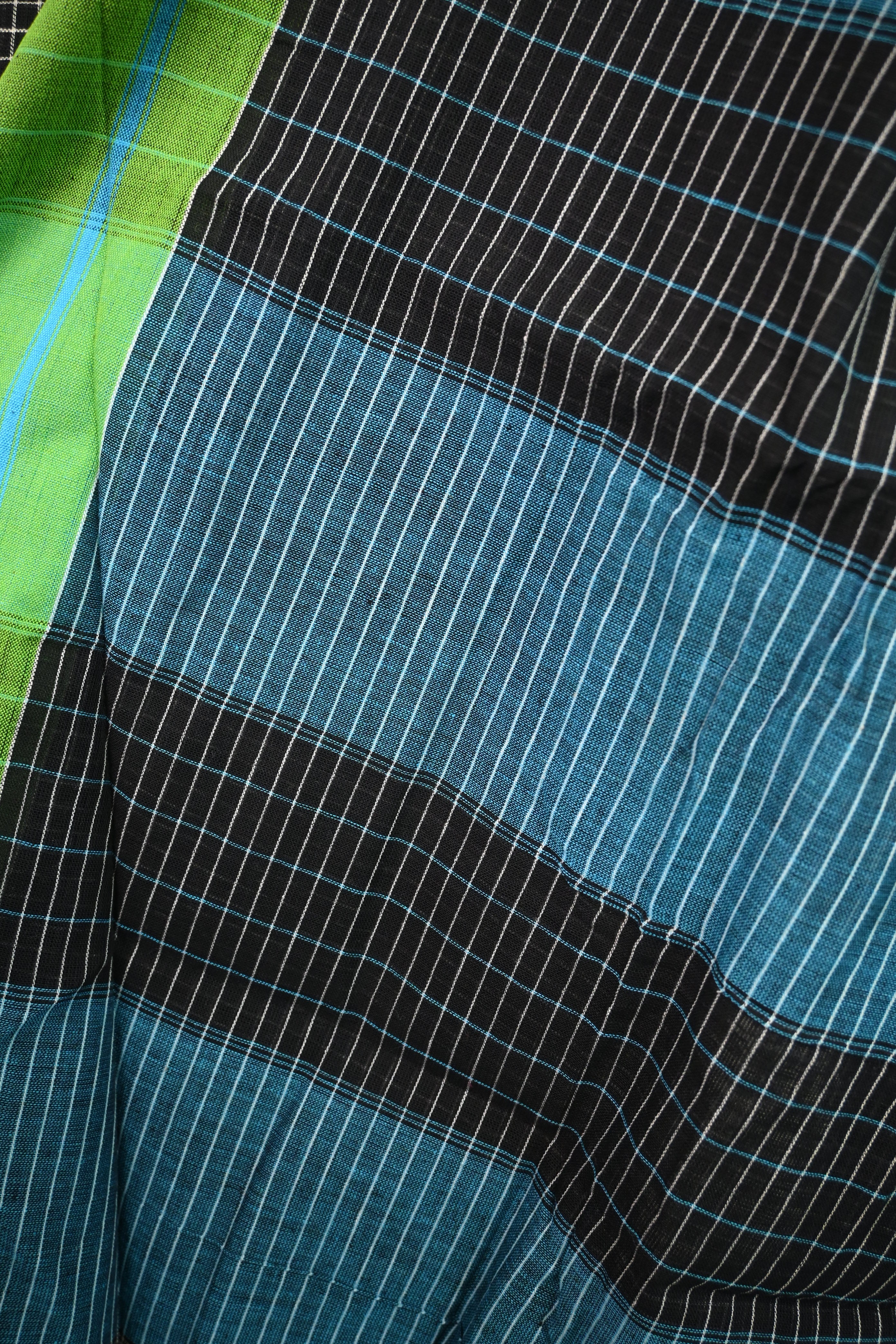 Big Checks Black Patteda Anchu With Border