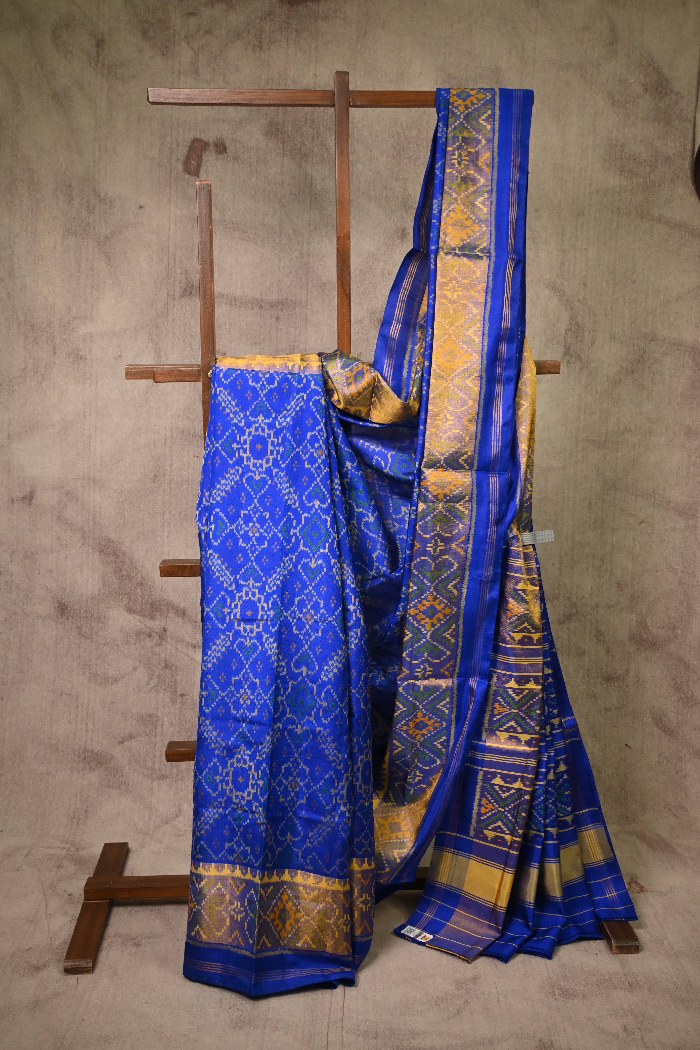 Royal Blue Rajkot Patola Silk Saree-SRRBRPSS22 – Sayali Rajadhyaksha Sarees