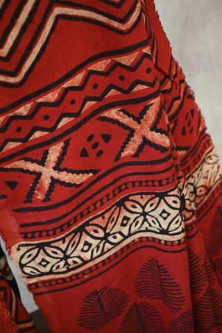 Black Modal Silk Saree With Red Zig Zag Border