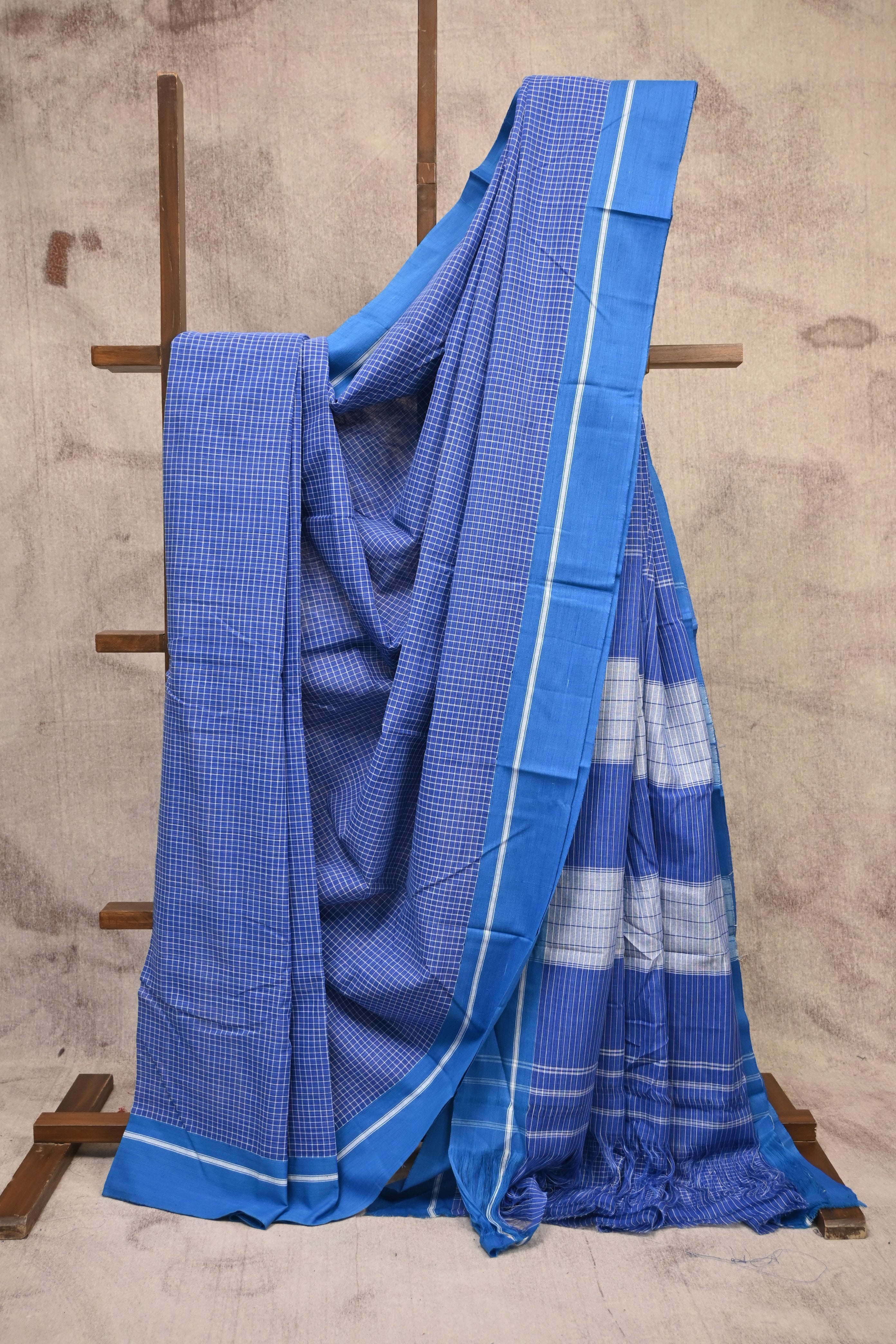 Pure Cotton Color Check Saree/Printed-Cotton-Saree-4 in Lucknow at best  price by Sri Varlakshmi Fabrics - Justdial