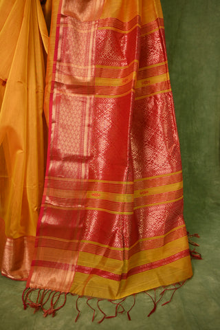 Turmeric Yellow Cotton Silk Maheshwari Saree - SRTYCSMS9