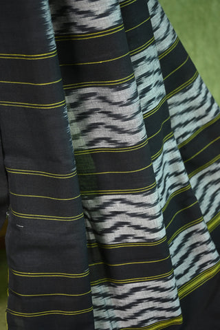 Black-Green Pochampalli Cotton Ikat Saree-SRBGPCIS21