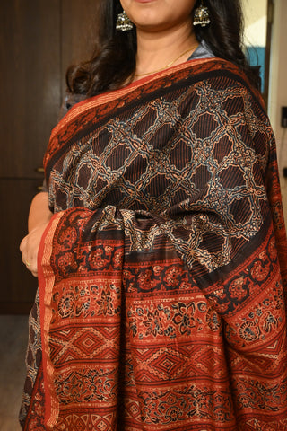 Black HBP Cotton Silk Chanderi Saree With Geometric Print