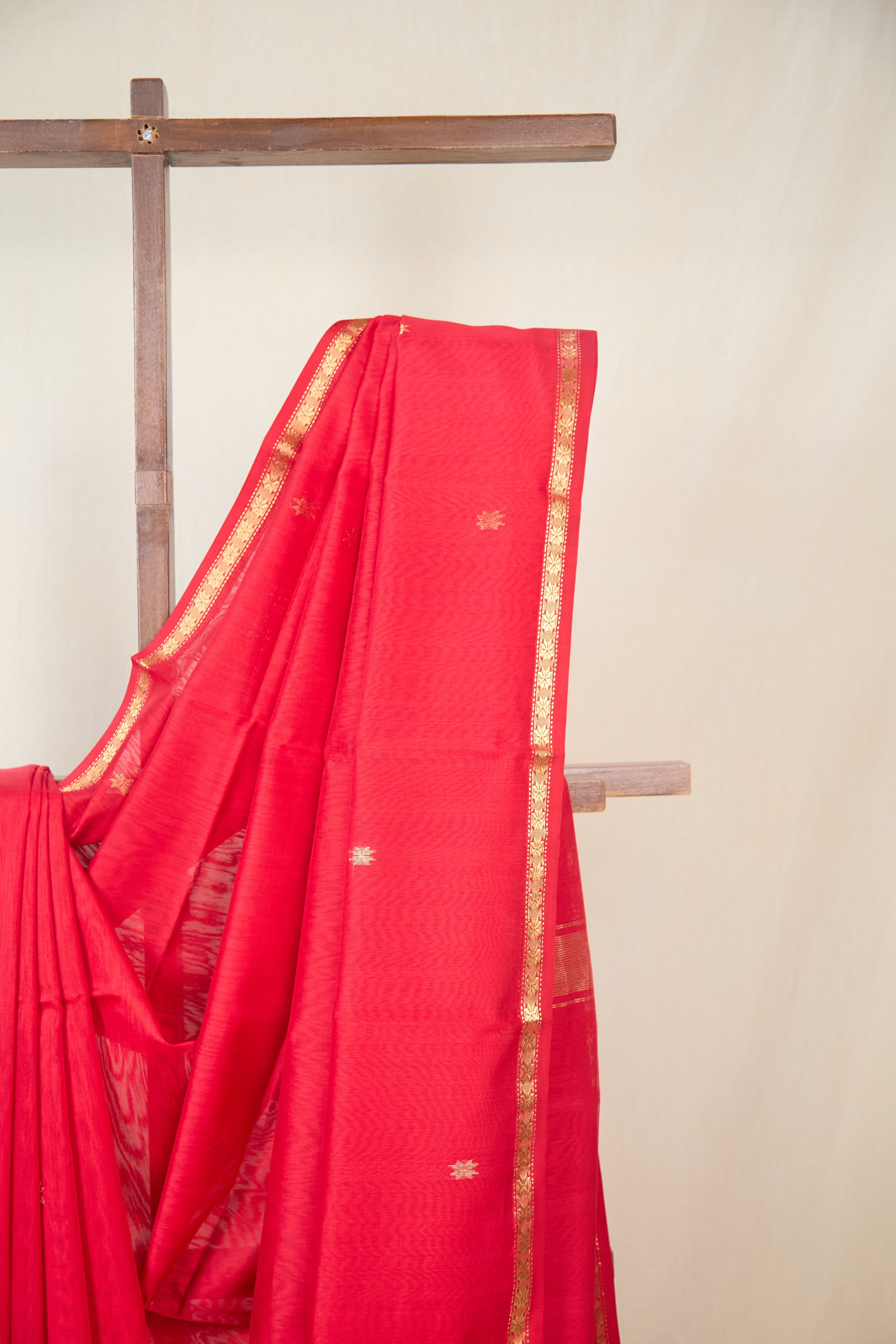 Red Maheshwari Saree - SRRMS1074