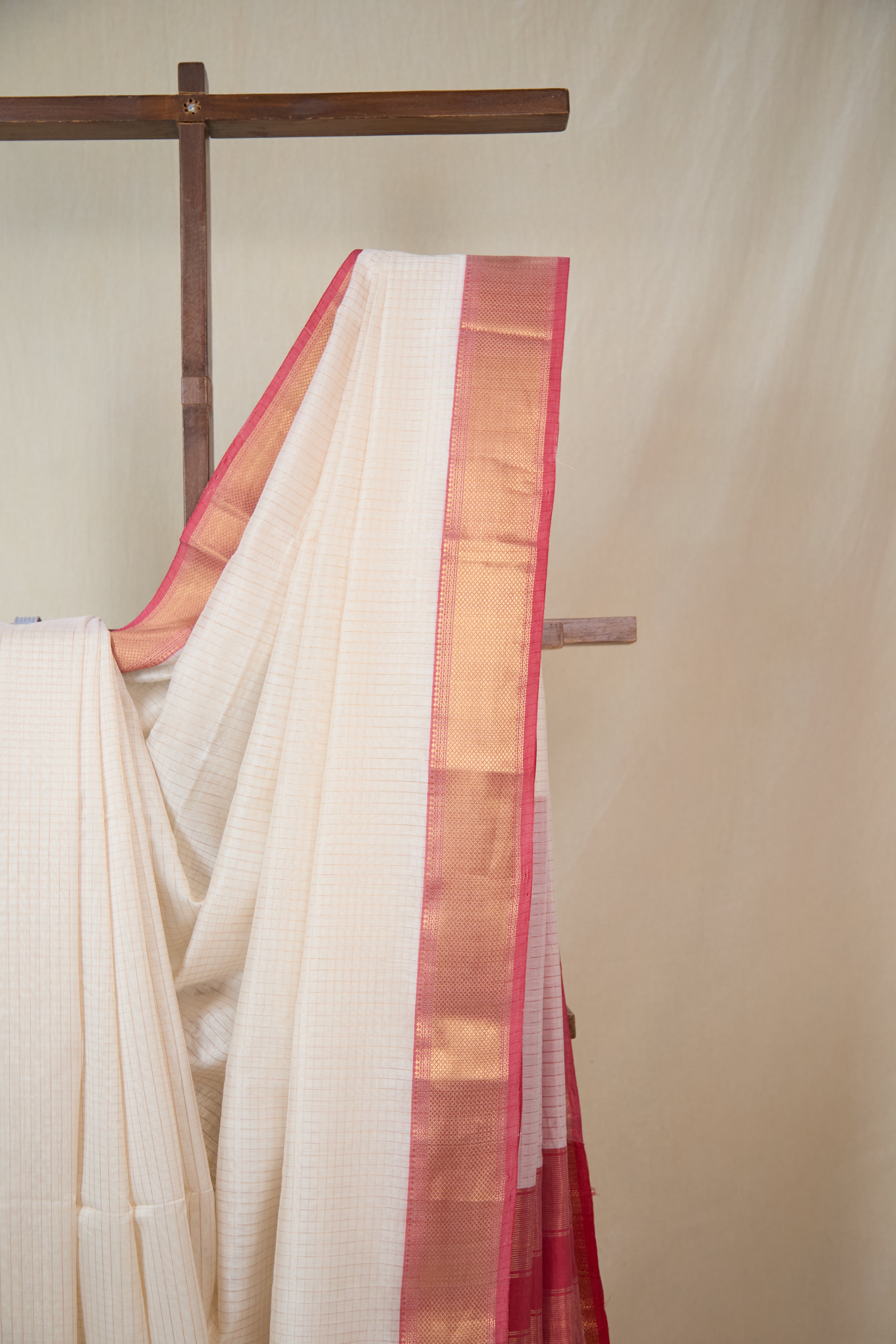 Off White Maheshwari Saree - SROWMS1076