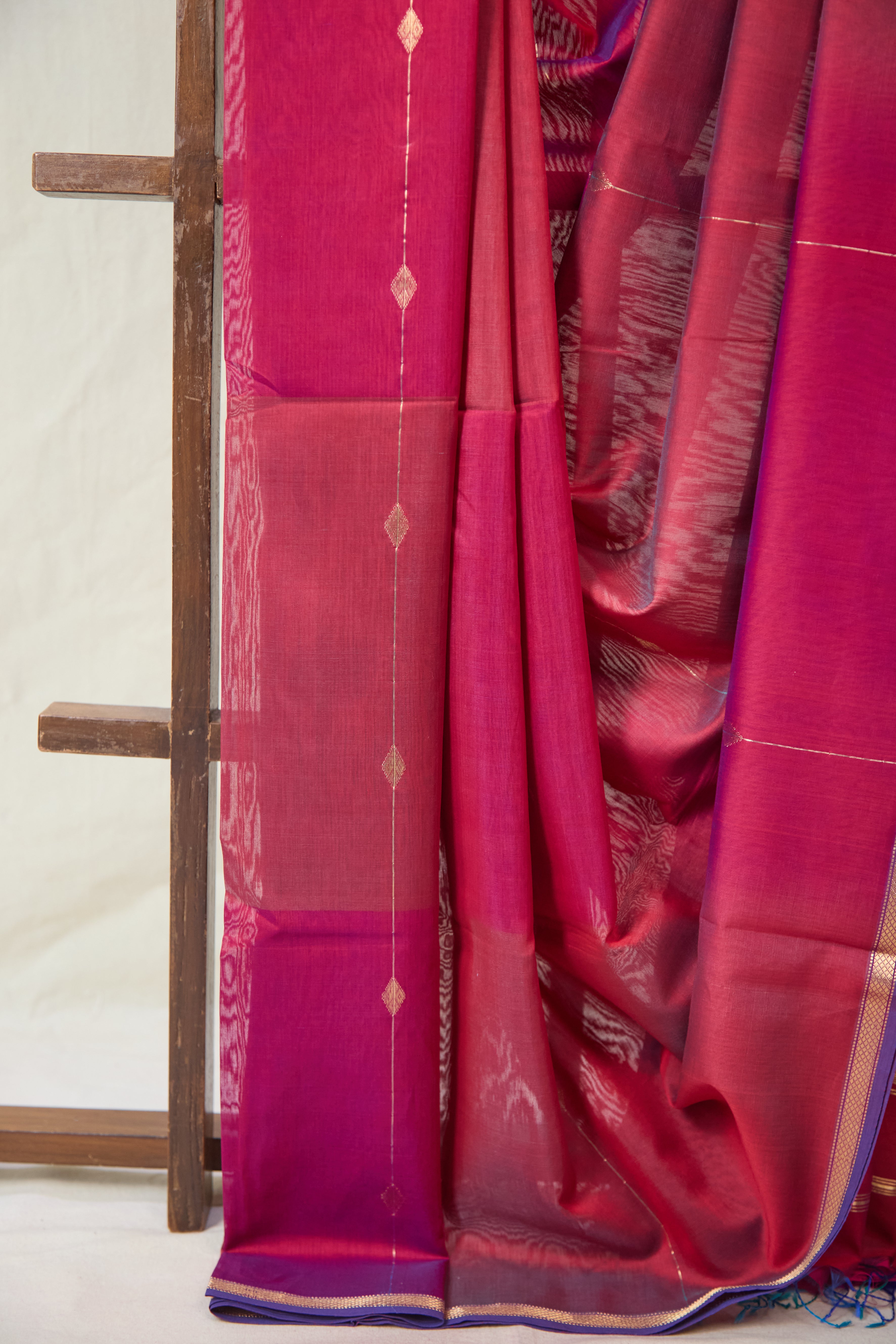 Two Tone Maroon Maheshwari Saree - SRTTMMS1060