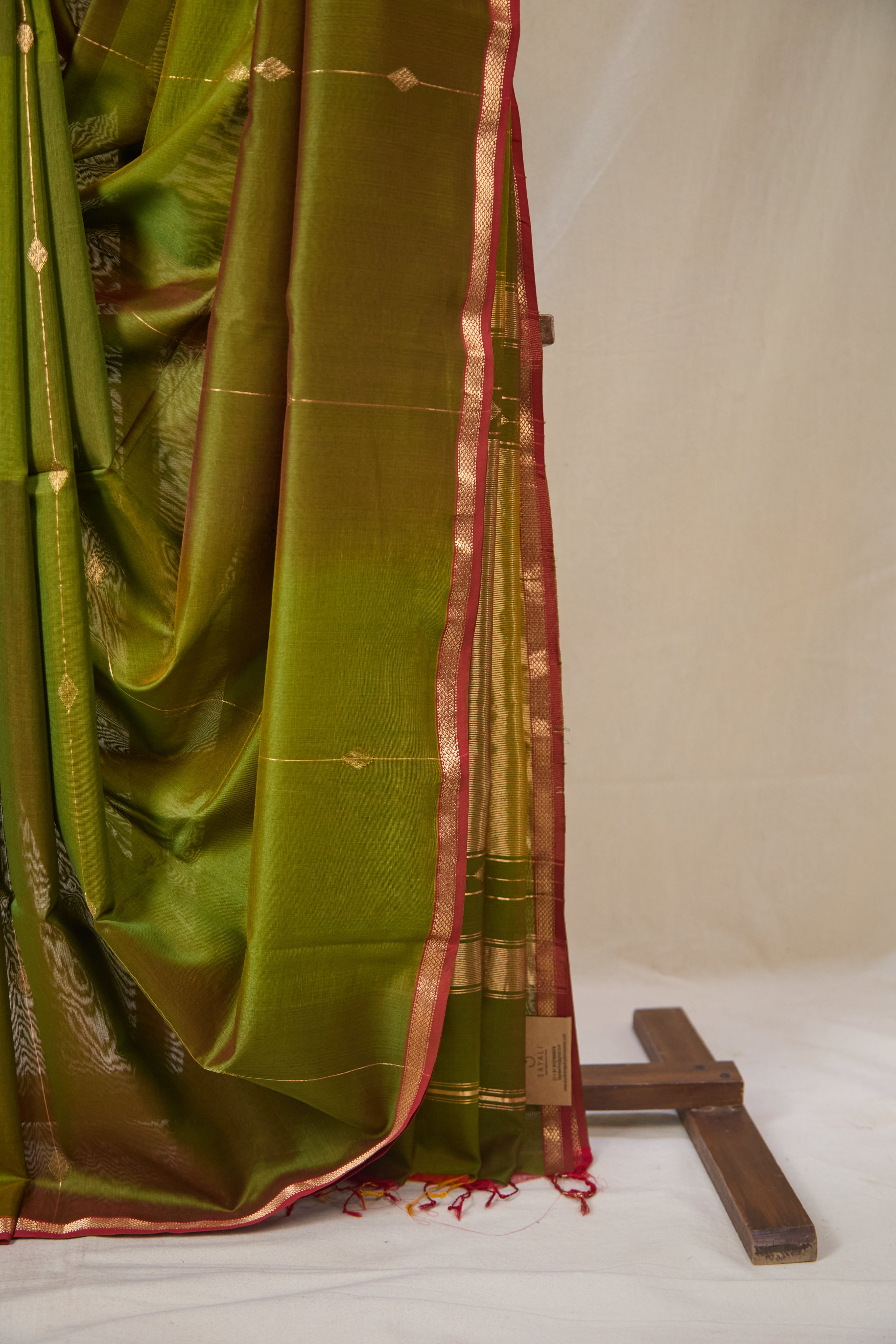 Two Tone Green Maheshwari Saree - SRTTGMS1058
