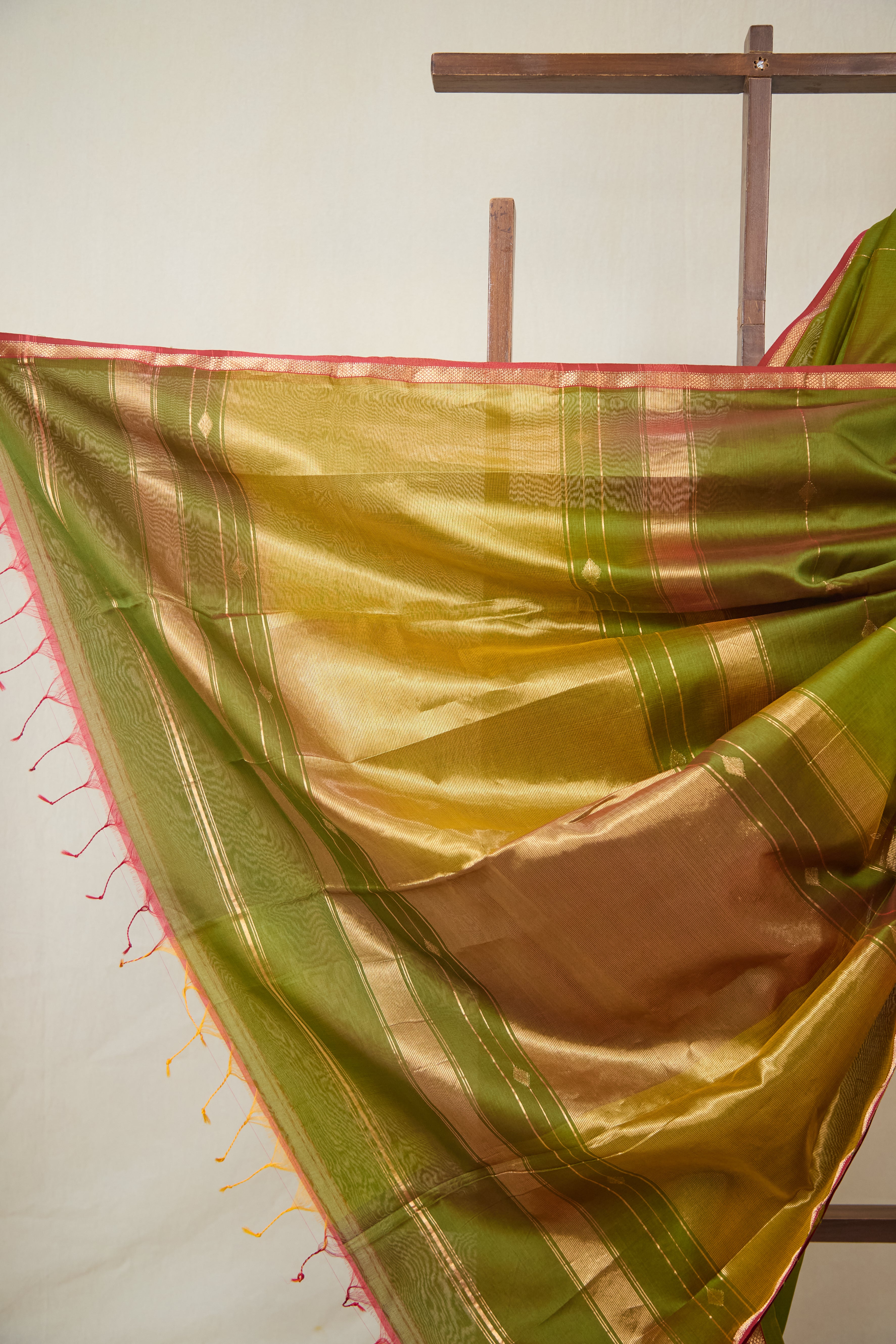 Two Tone Green Maheshwari Saree - SRTTGMS1058